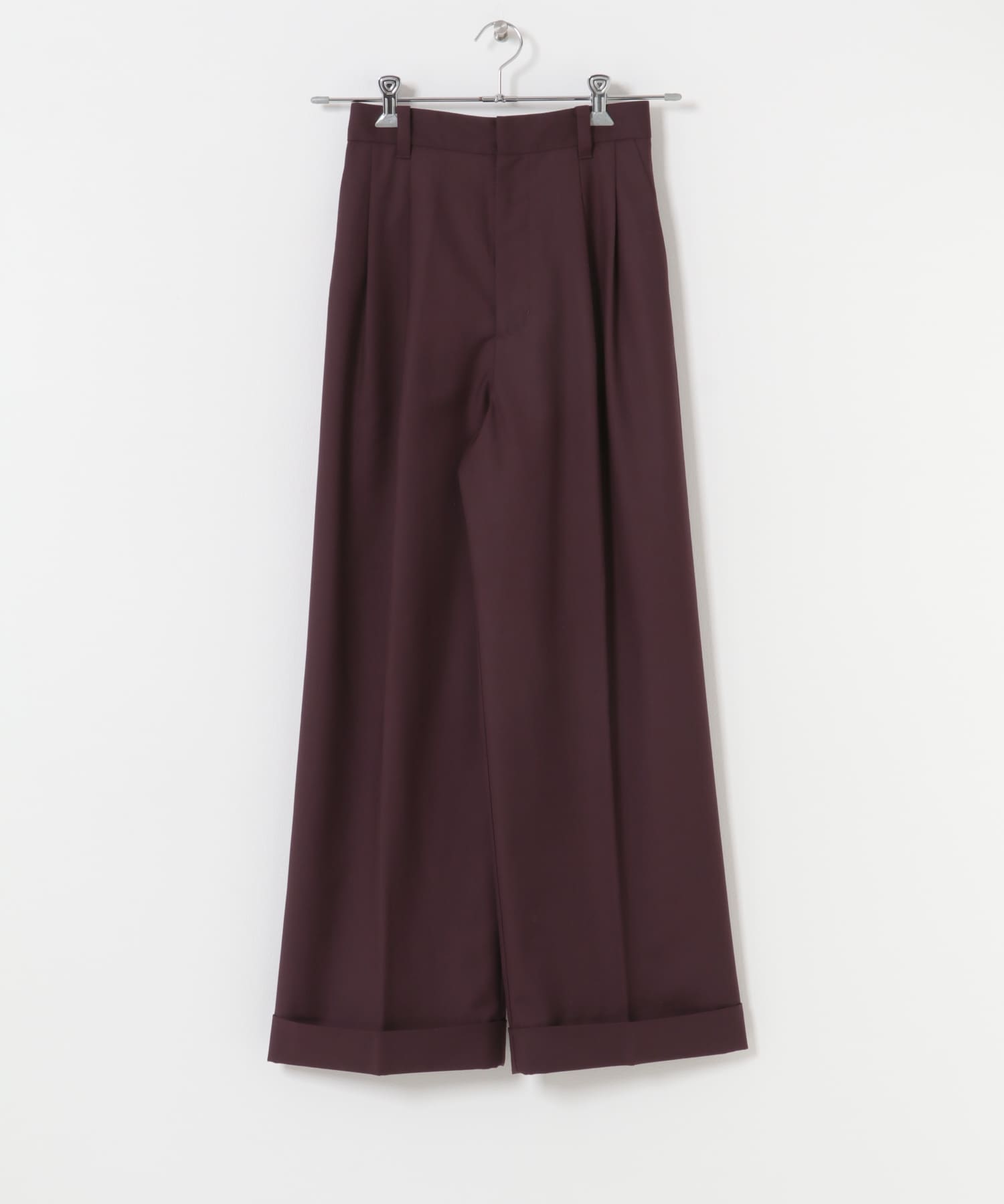 センタープレスストレートパンツ BORDEAUX One
