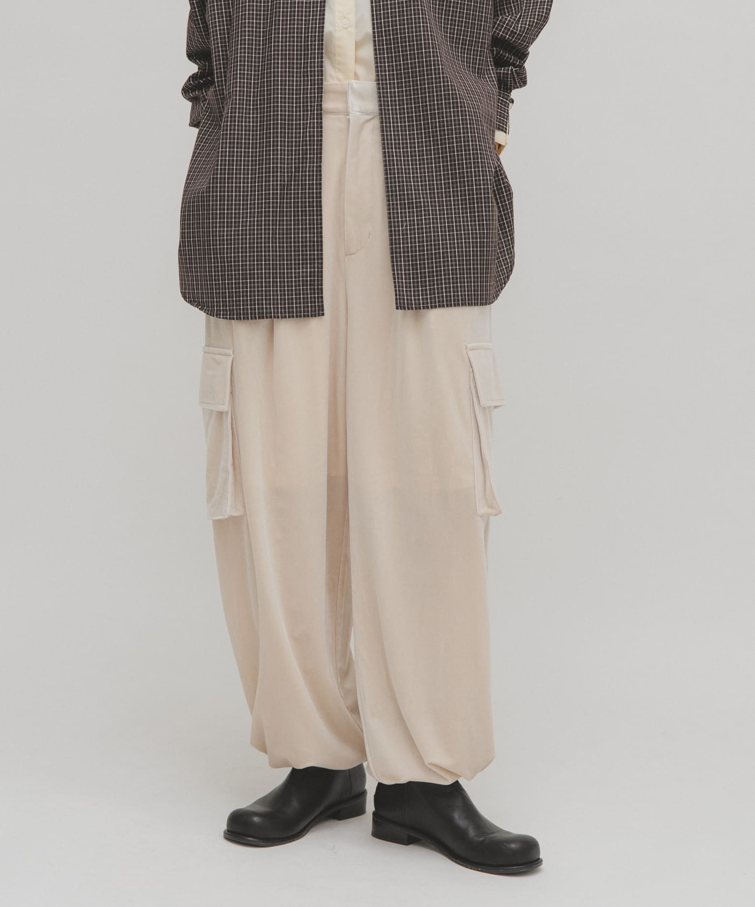 L.BEIGE