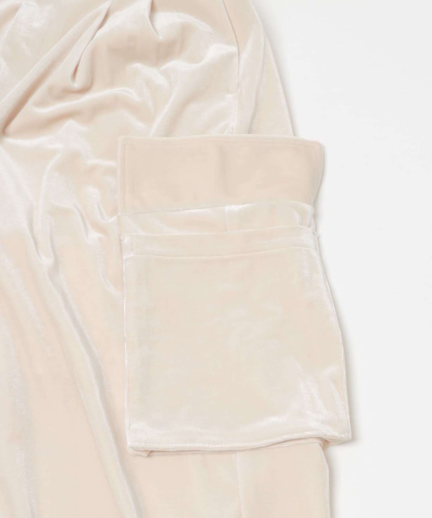 L.BEIGE