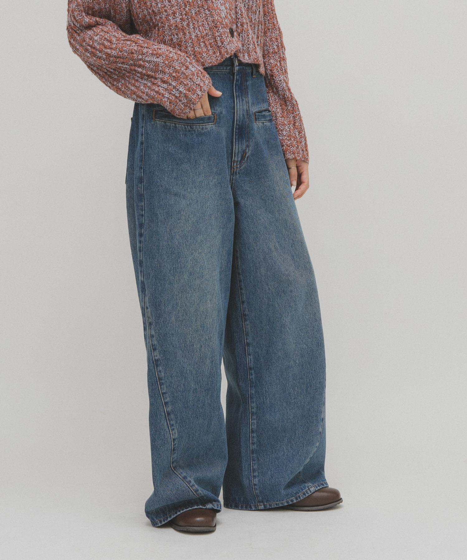 身長：160cm サイズ：36