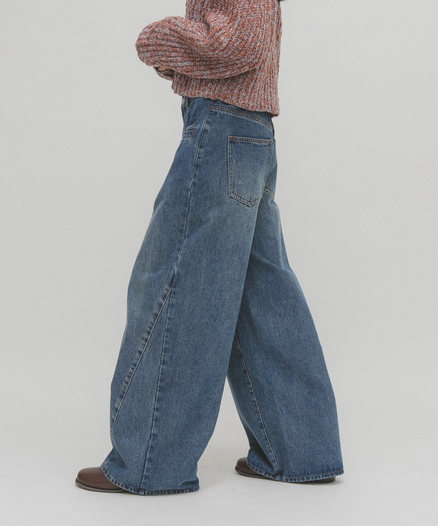 身長：160cm サイズ：36