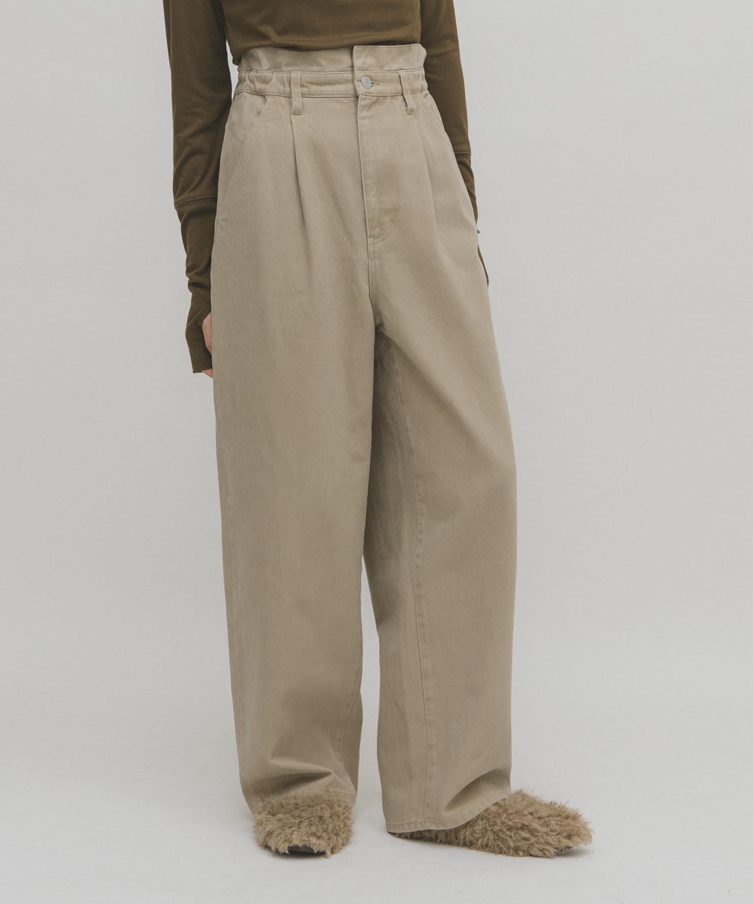 BEIGE