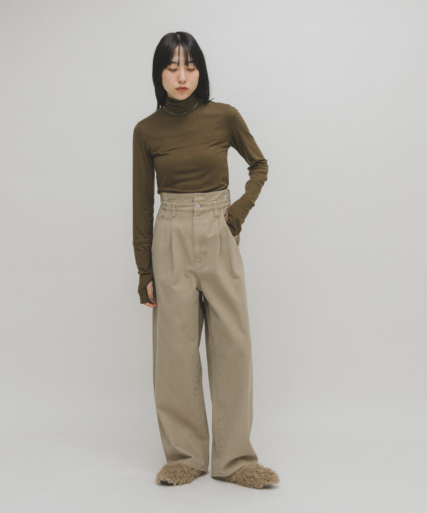 BEIGE
