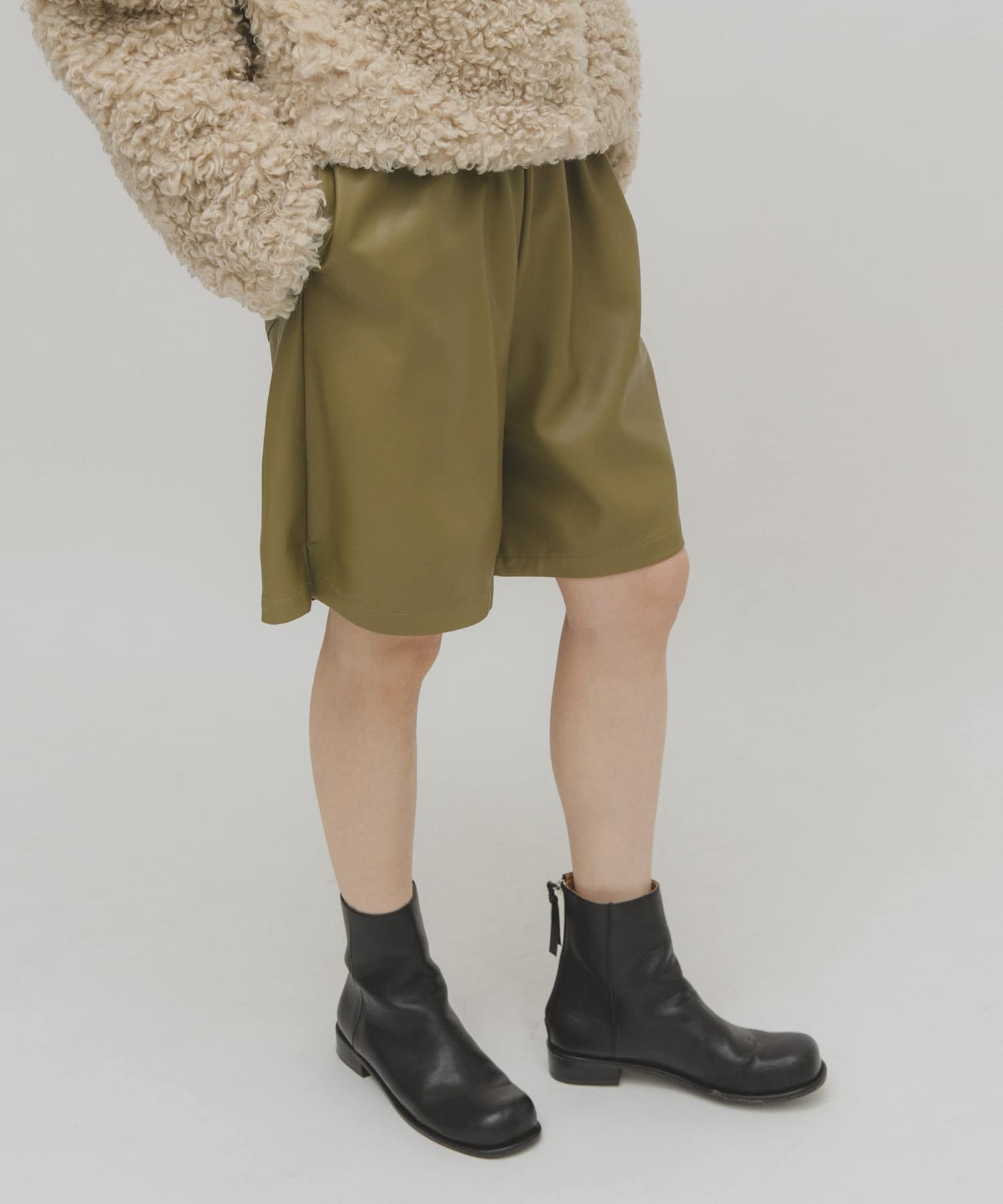 KHAKI