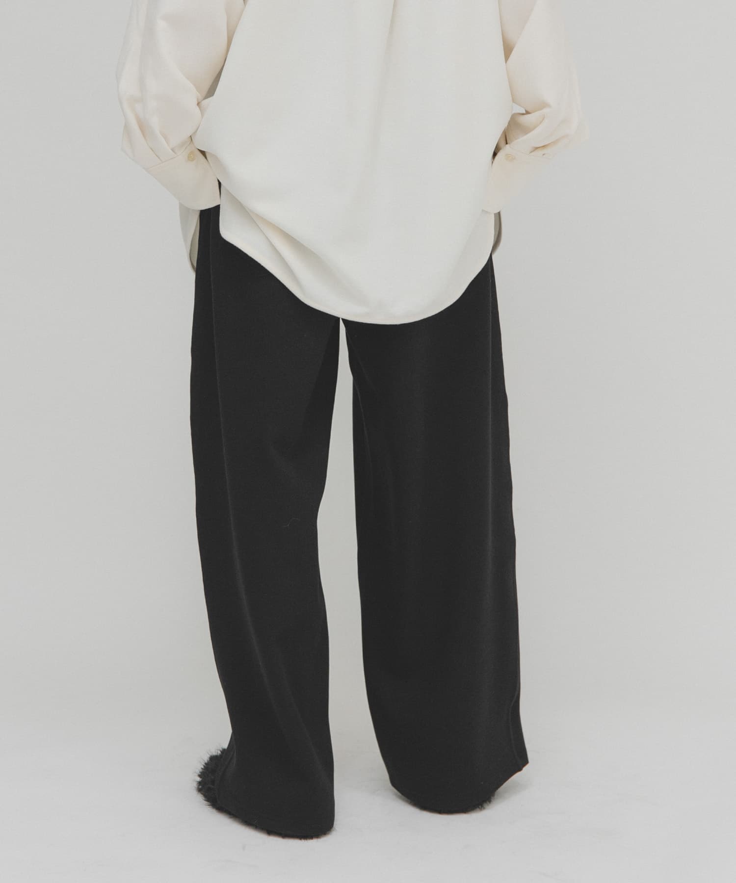 身長 : 163cm サイズ : one