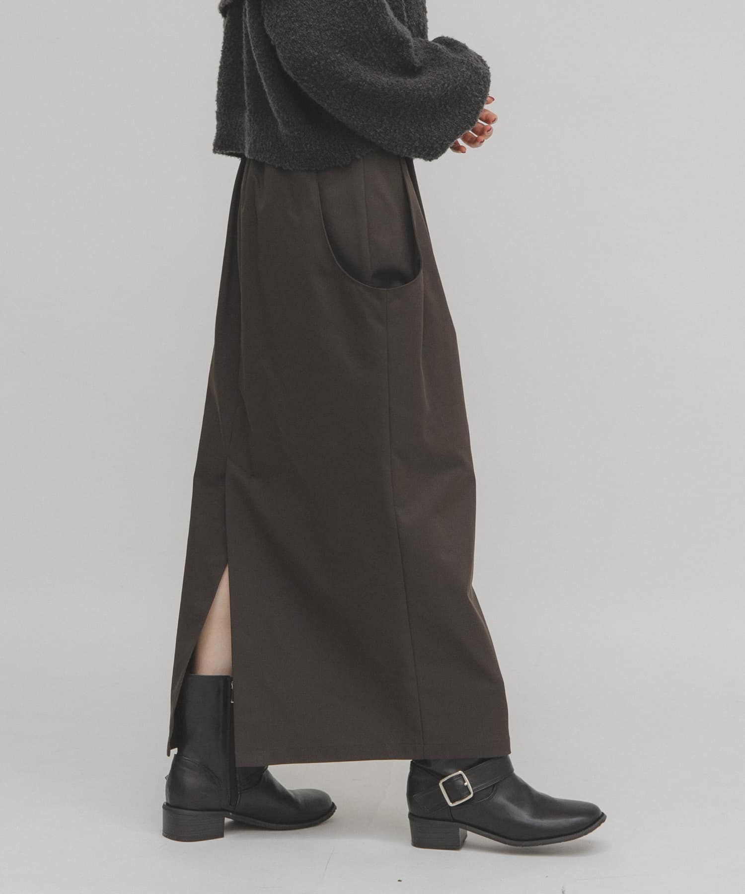 ポケットディティールコクーンスカート