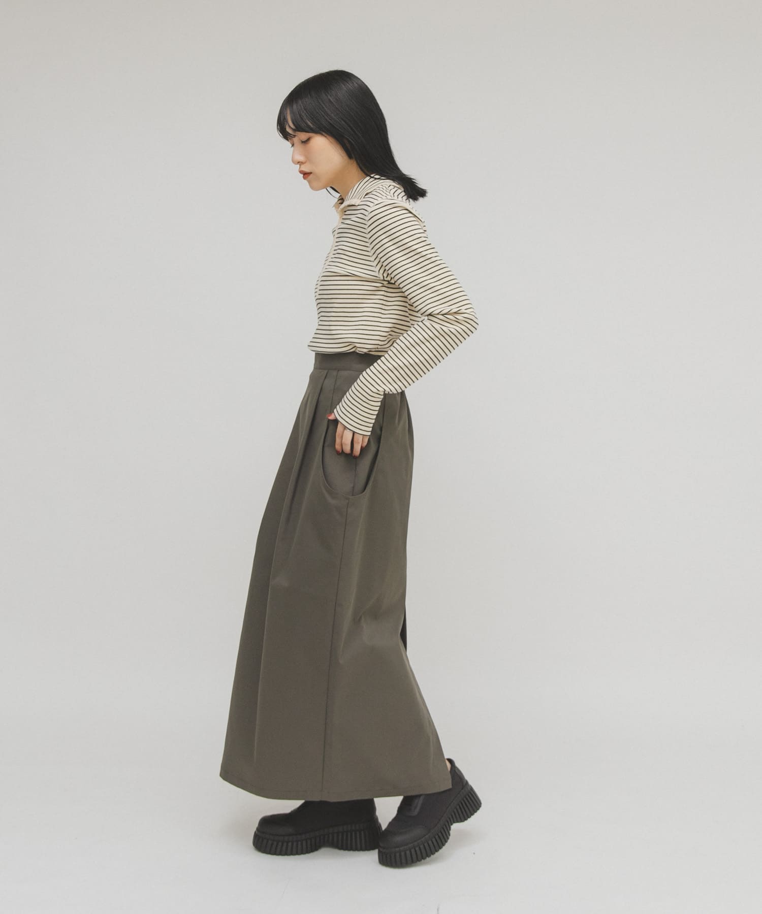 KHAKI