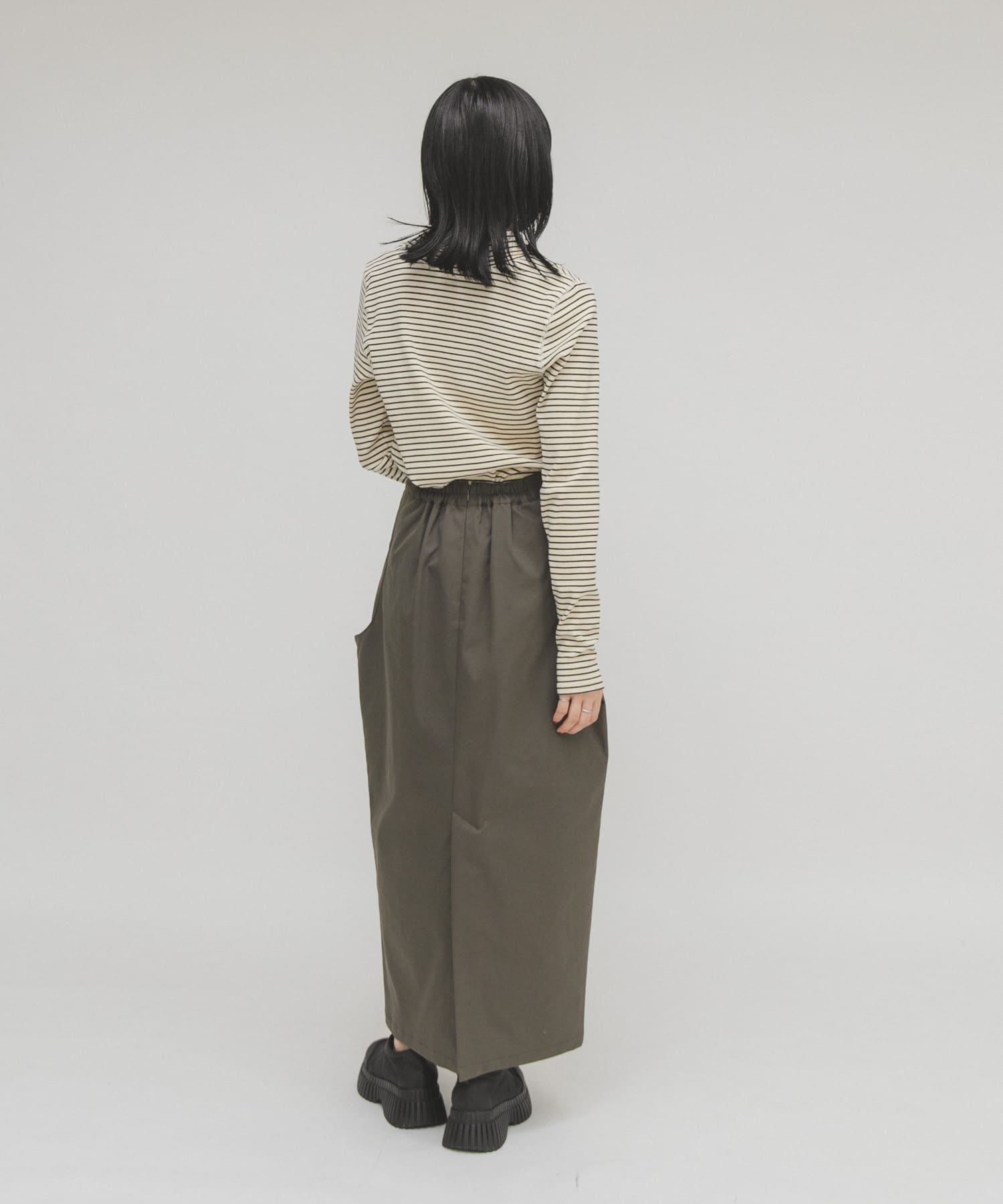 KHAKI