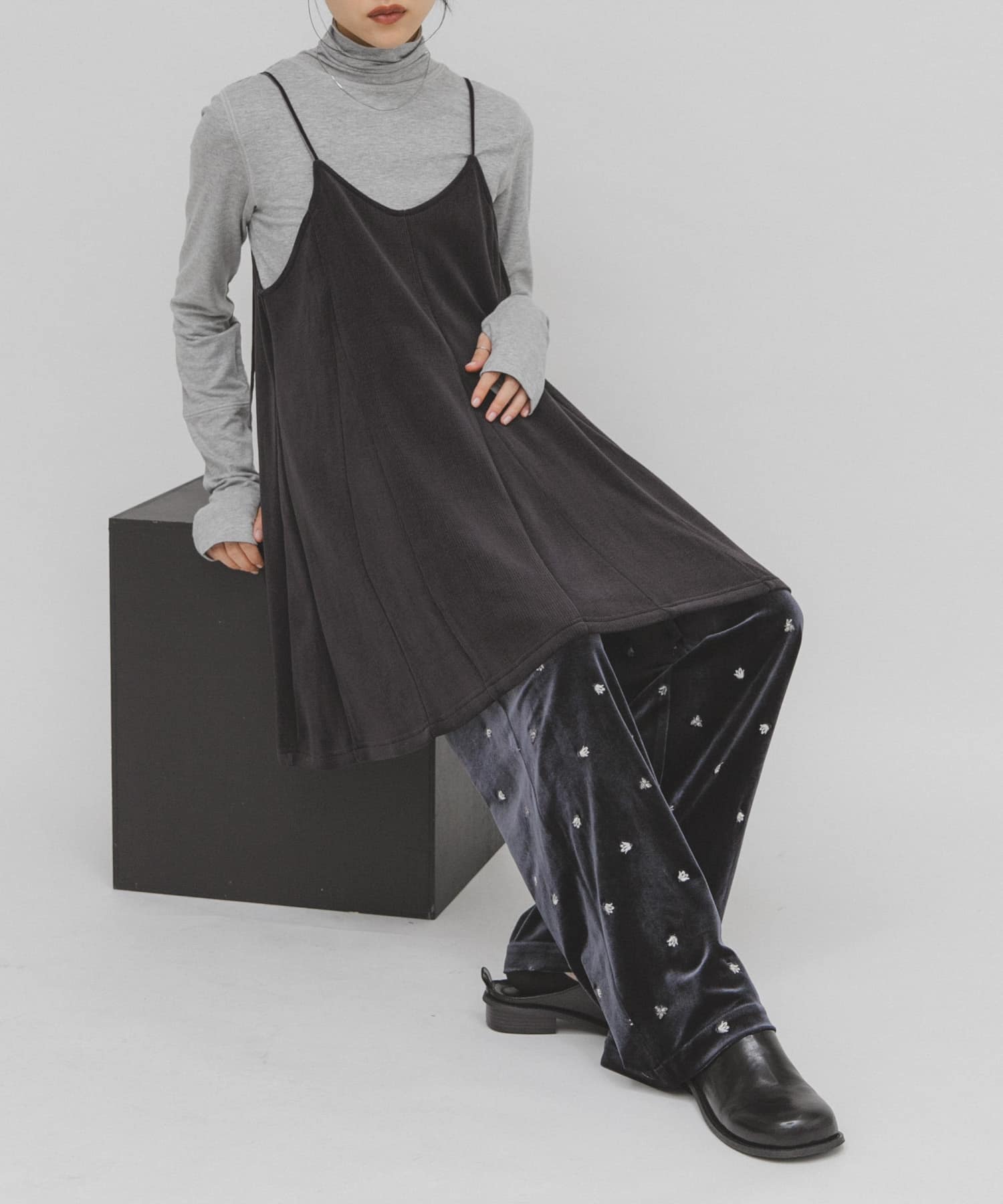 モールリブミニキャミワンピース