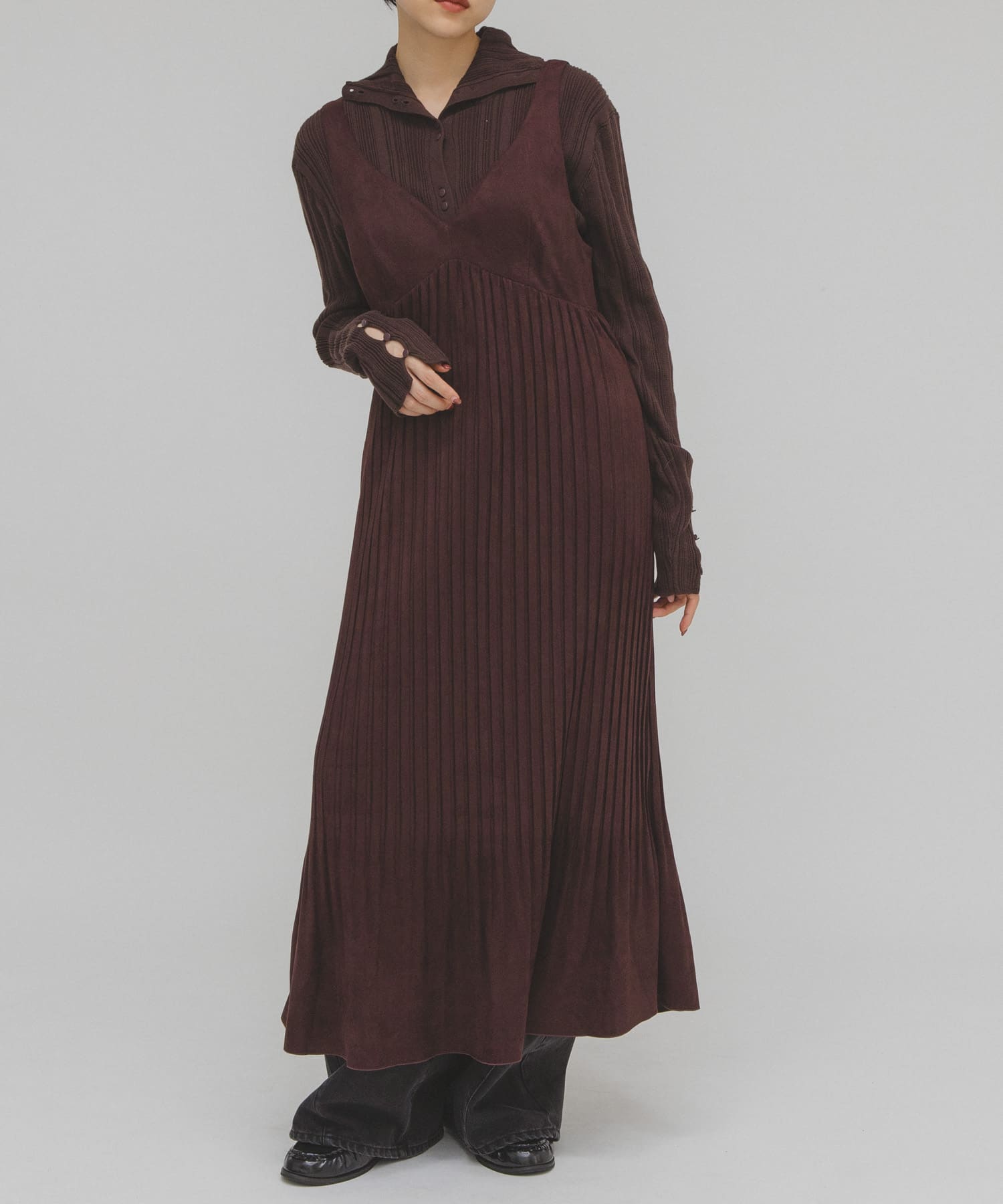 ピーチスキンプリーツワンピース(36 BROWN): ワンピース｜URBAN