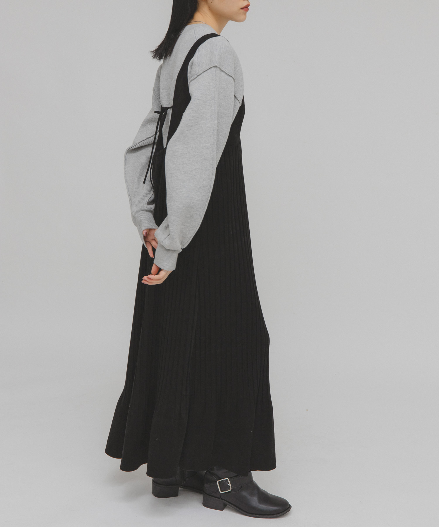 ピーチスキンプリーツワンピース