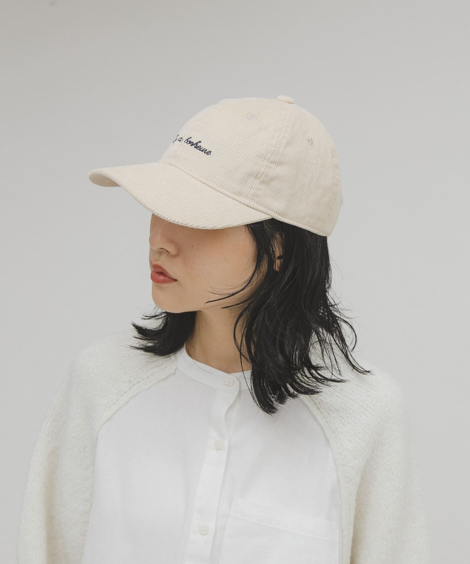 エンブロイダリーコーデュロイCAP IVORY One