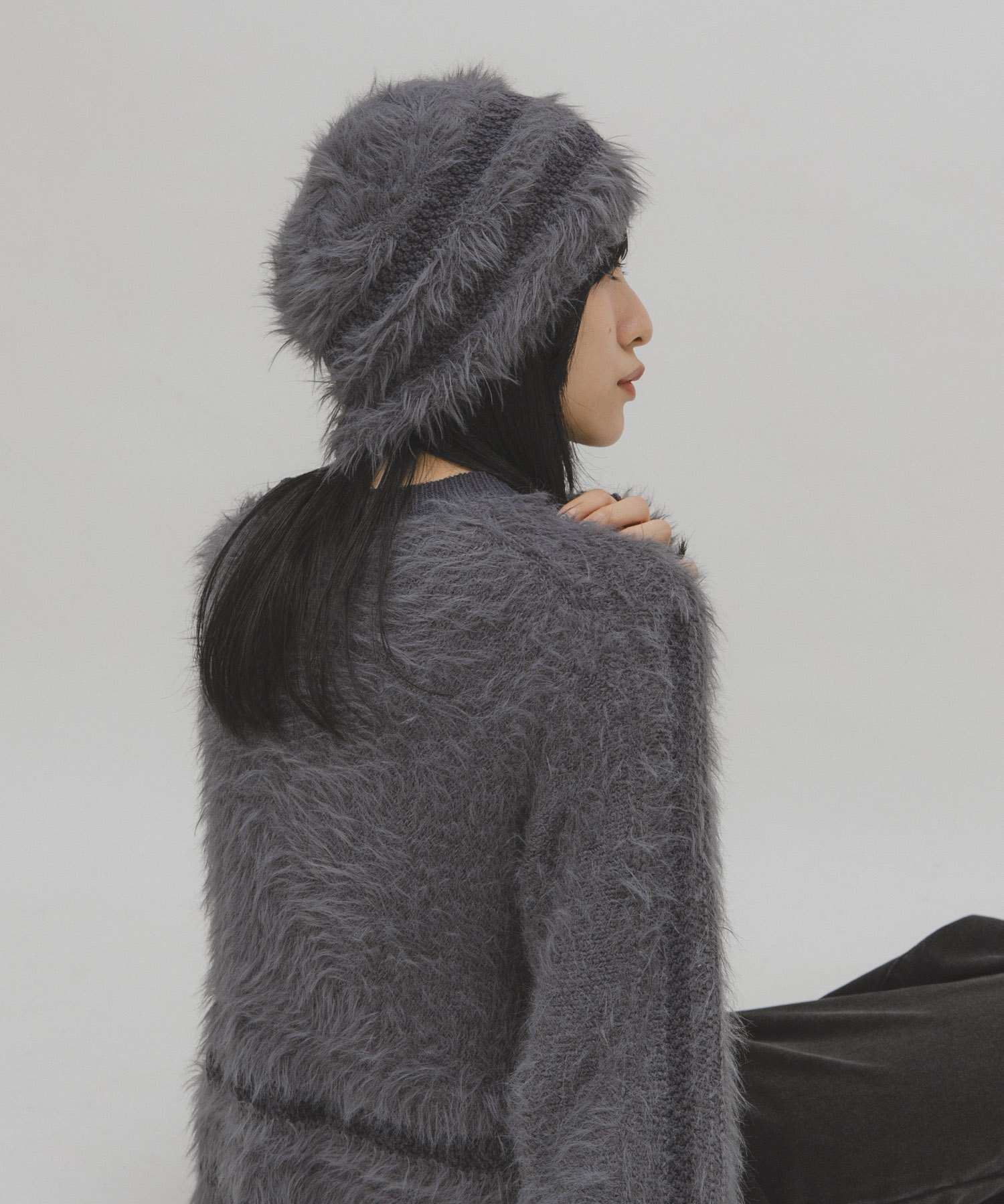 ラインデザインシャギーニットビーニー CHARCOAL One