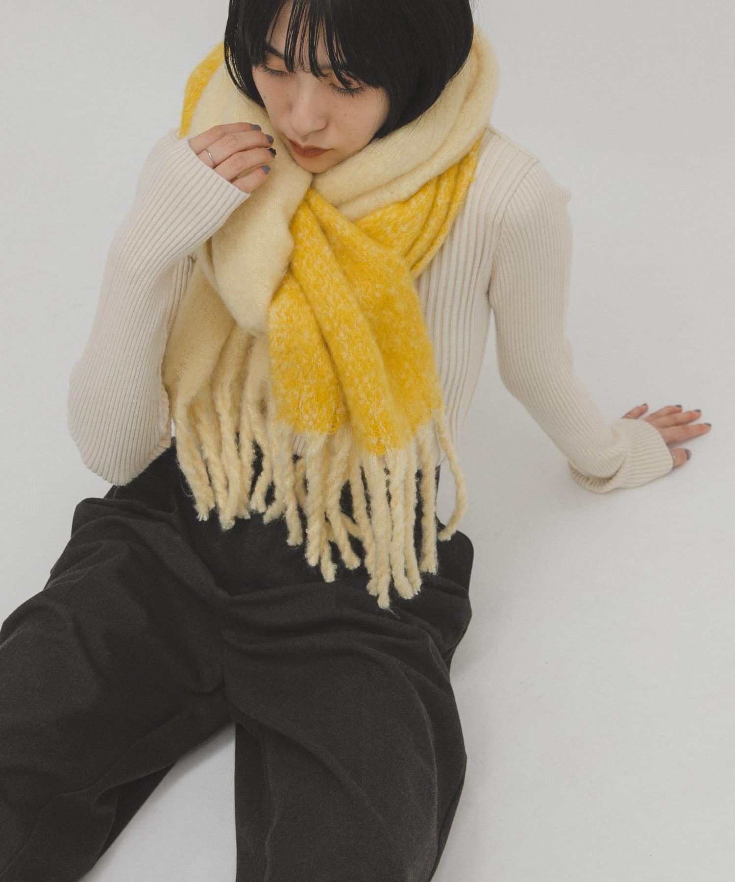 ビッグフリンジバイカラーストール YELLOW One
