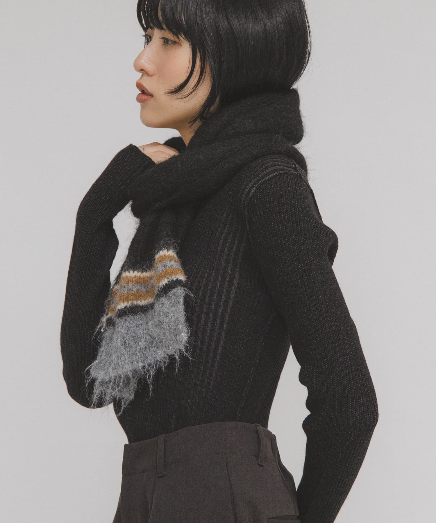 エンドボーダーデザインマフラー BLACK One