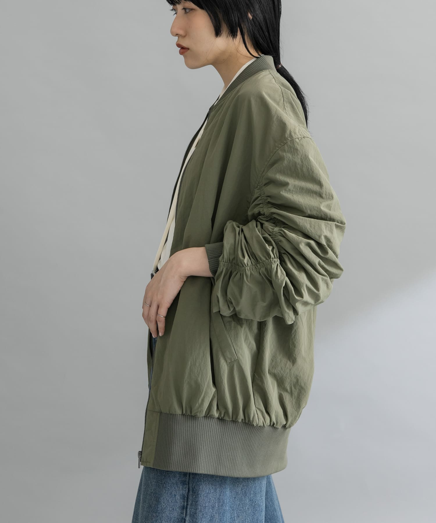 KHAKI