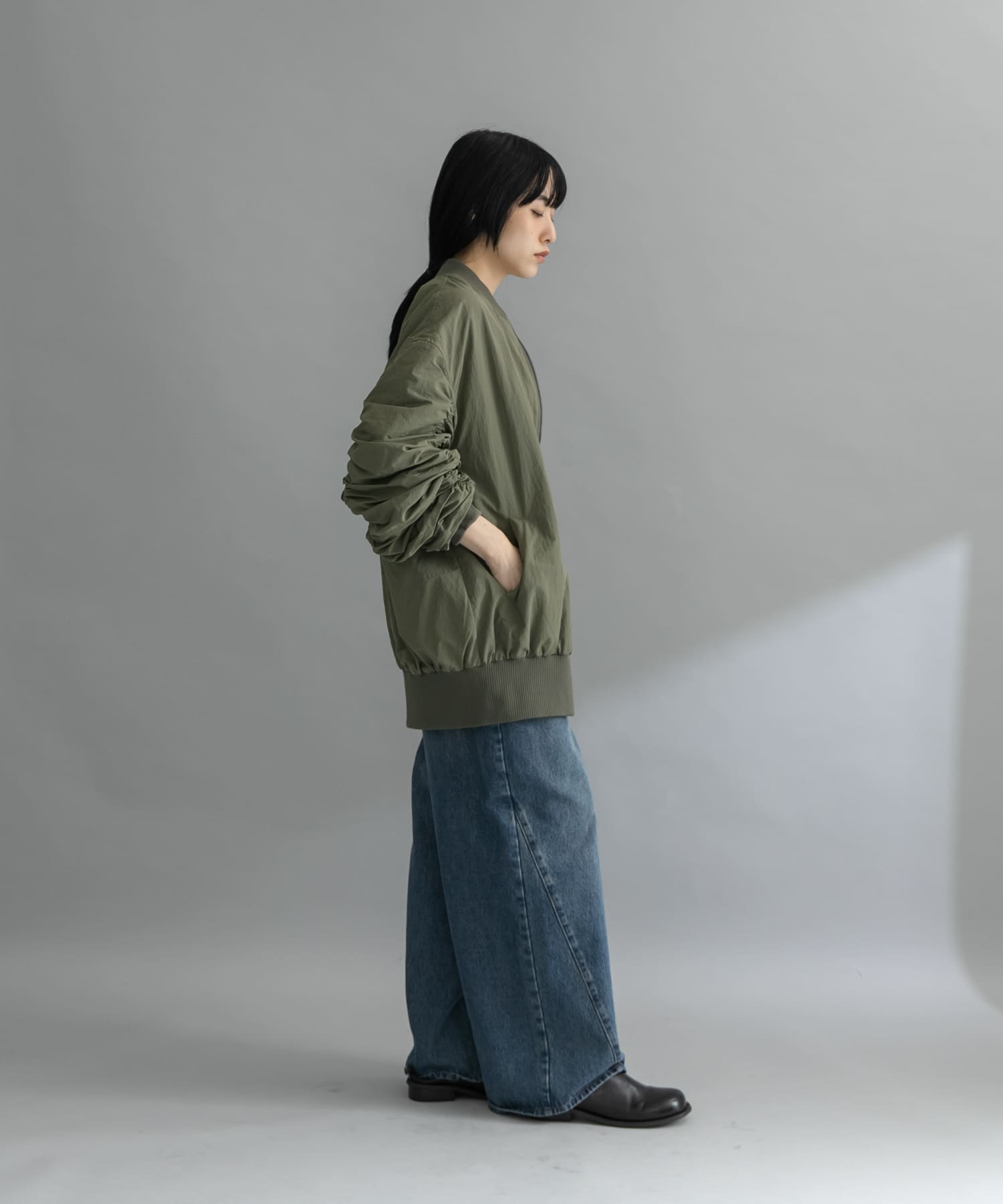 KHAKI