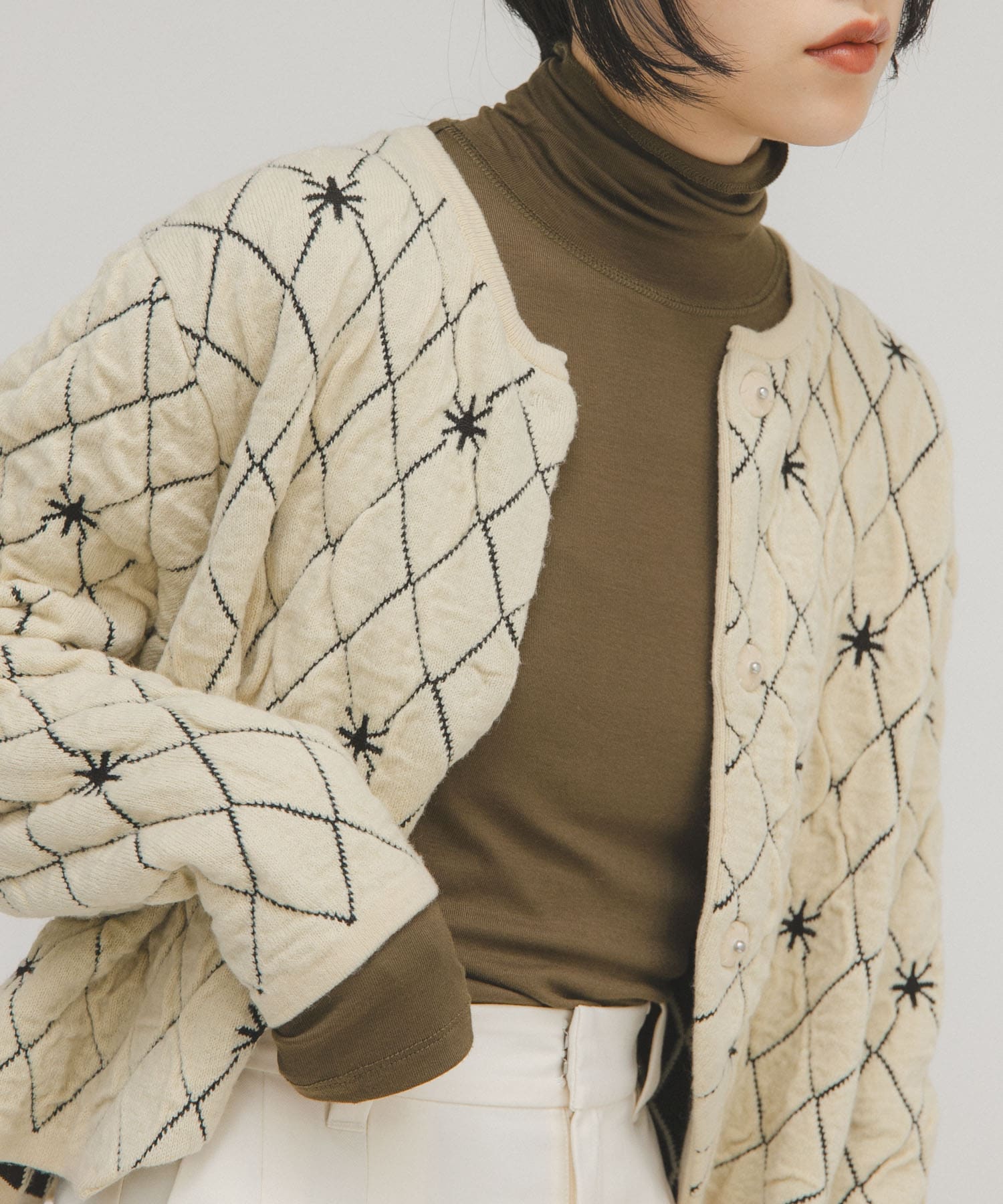 illi　タートルベーシックカットソー