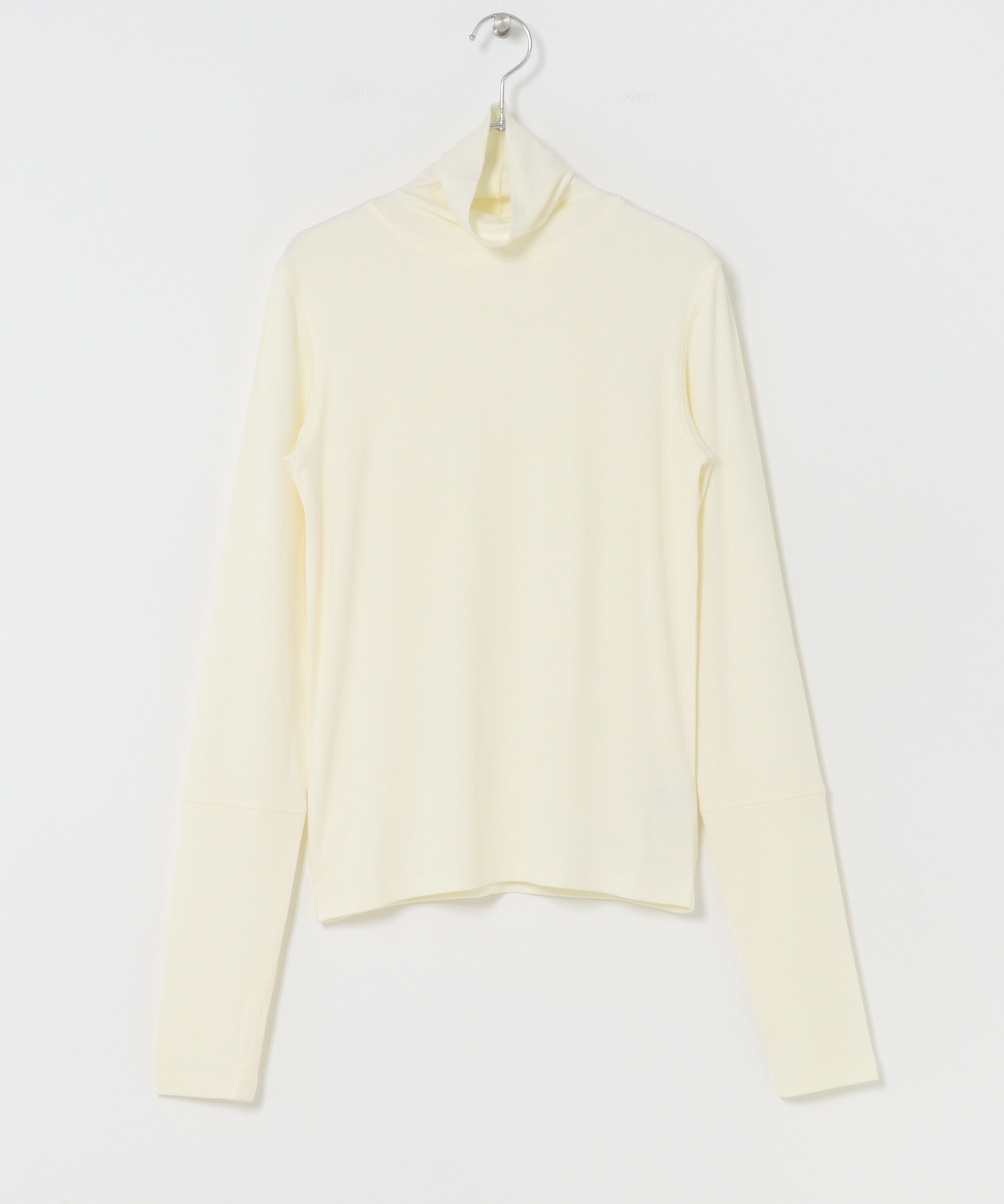 illi　タートルベーシックカットソー OFF One