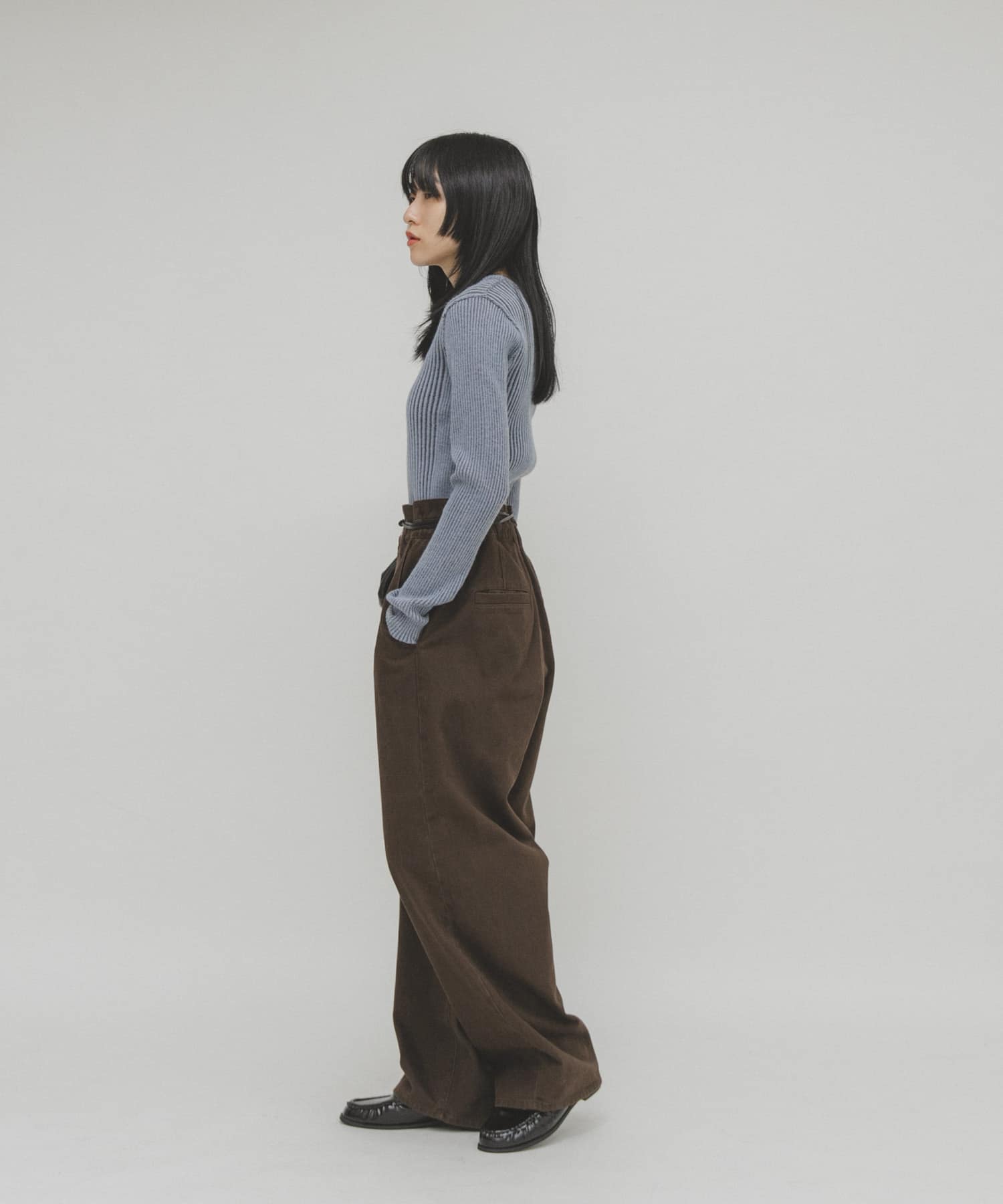 illi　ランダムRIBクルーネックニット BLUE One