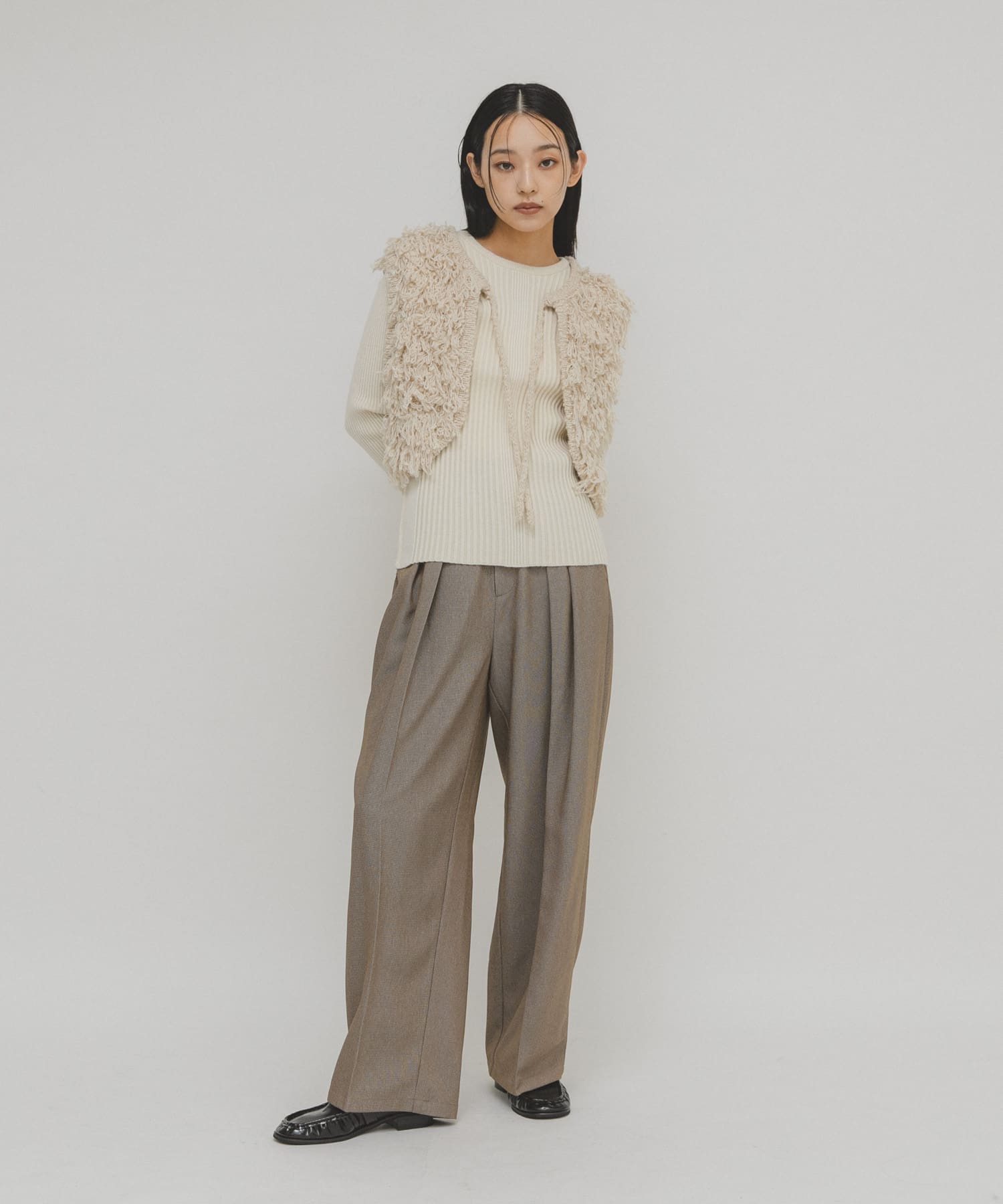 illi　ランダムRIBクルーネックニット IVORY One