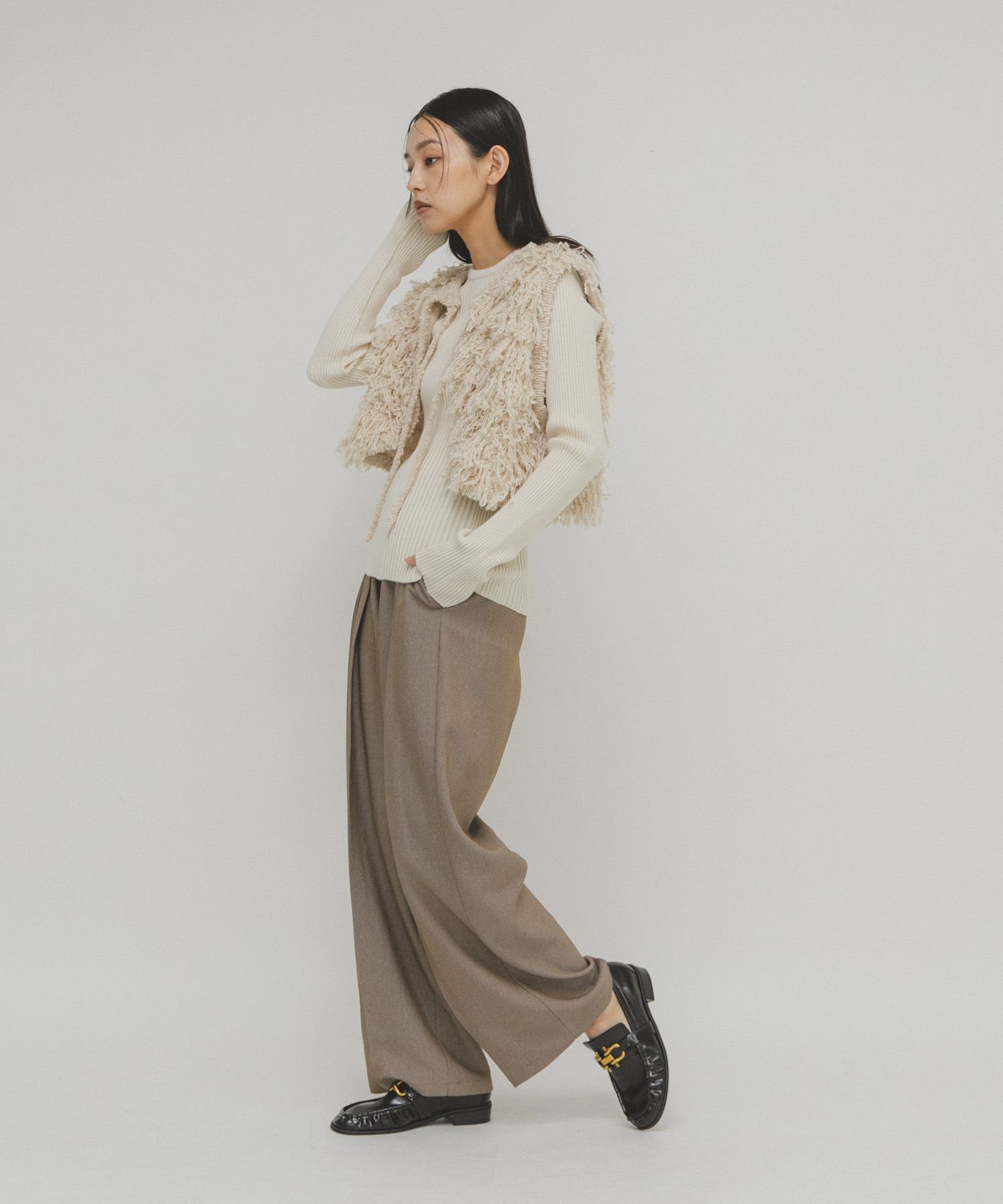 illi　ランダムRIBクルーネックニット IVORY One