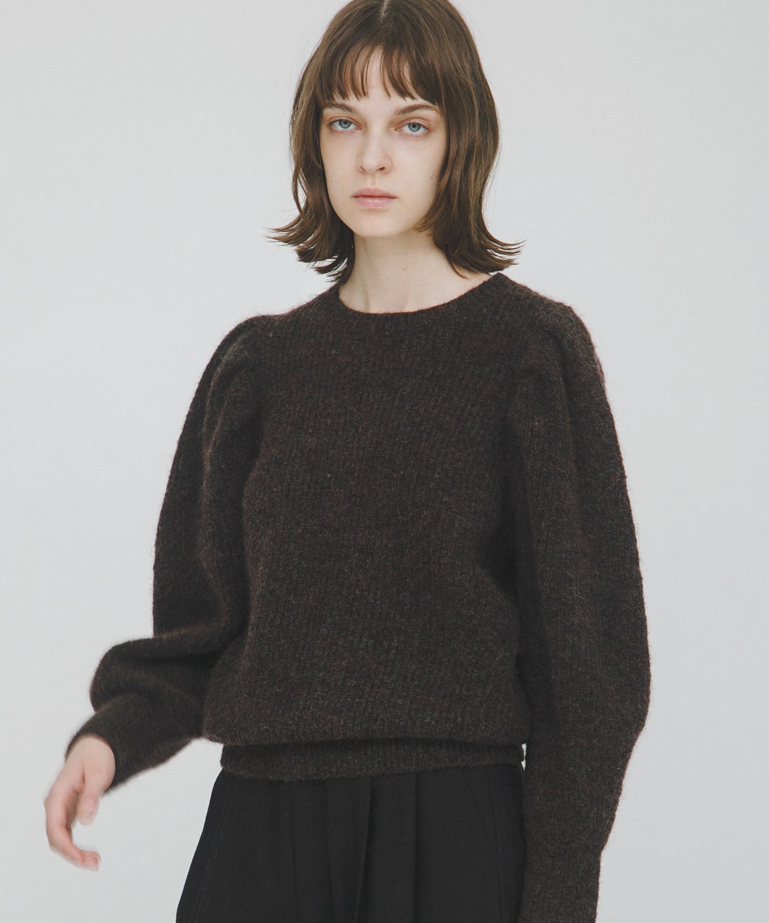 shoulder tuck knit