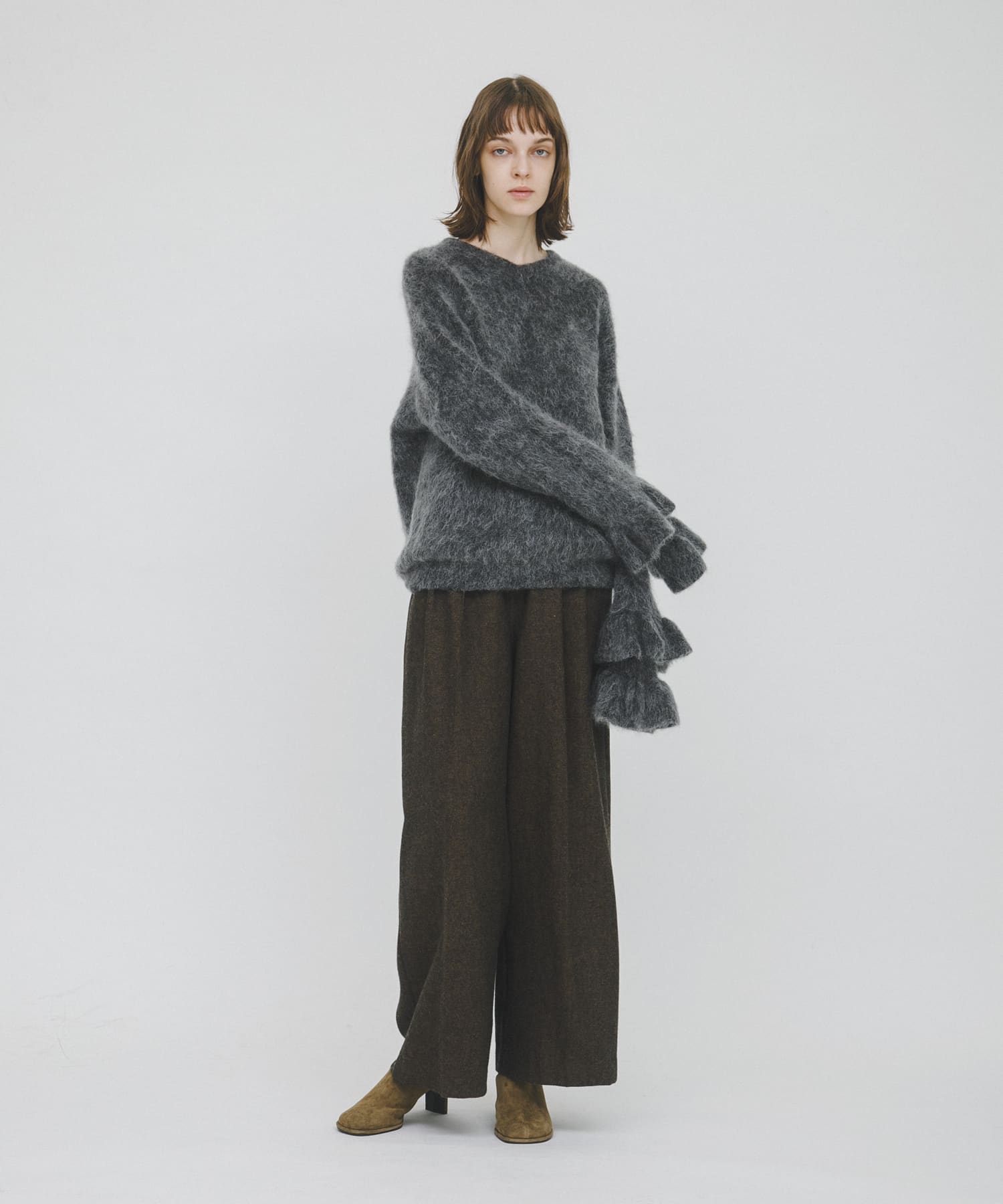 straight wide tuck pants