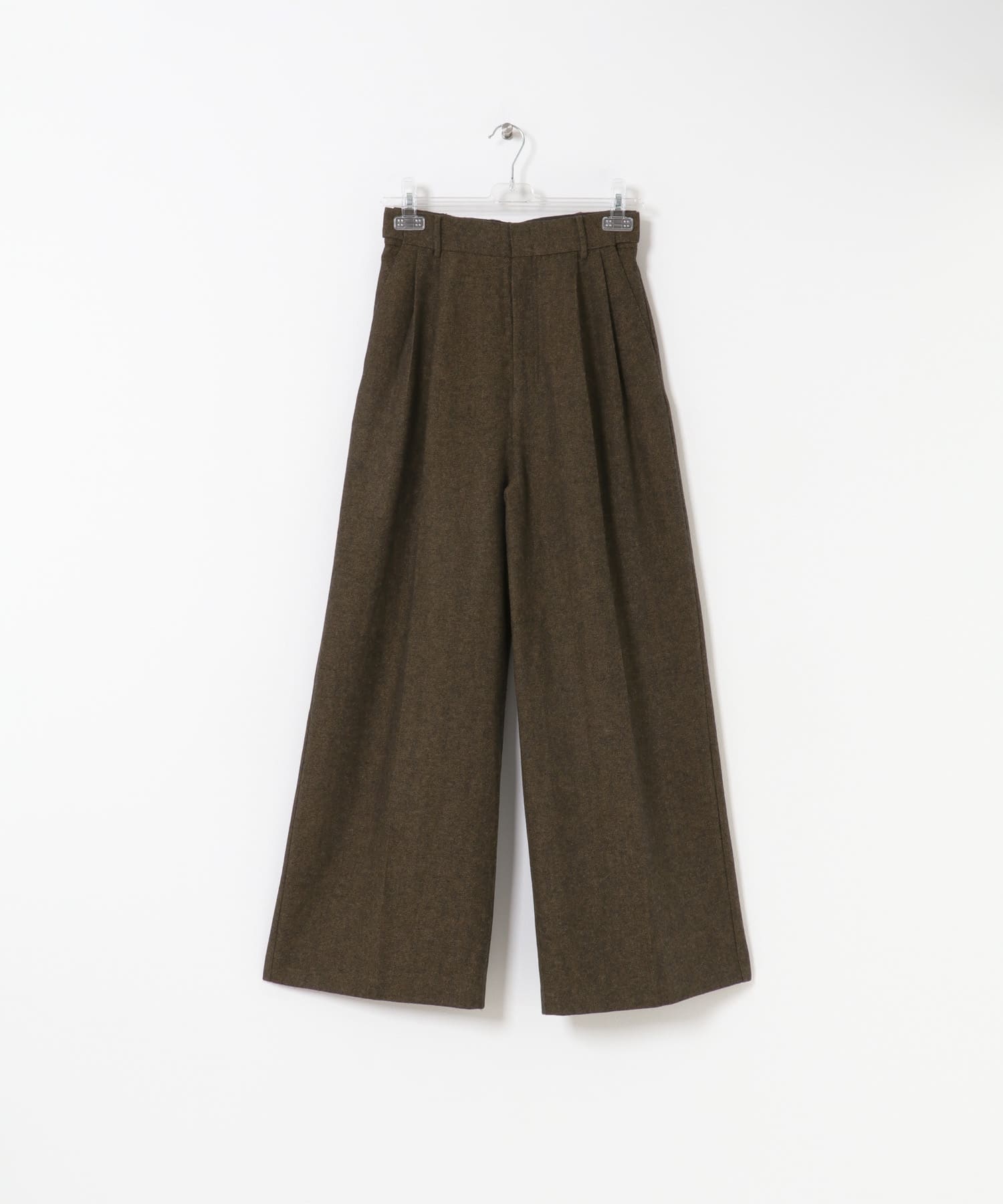 straight wide tuck pants
