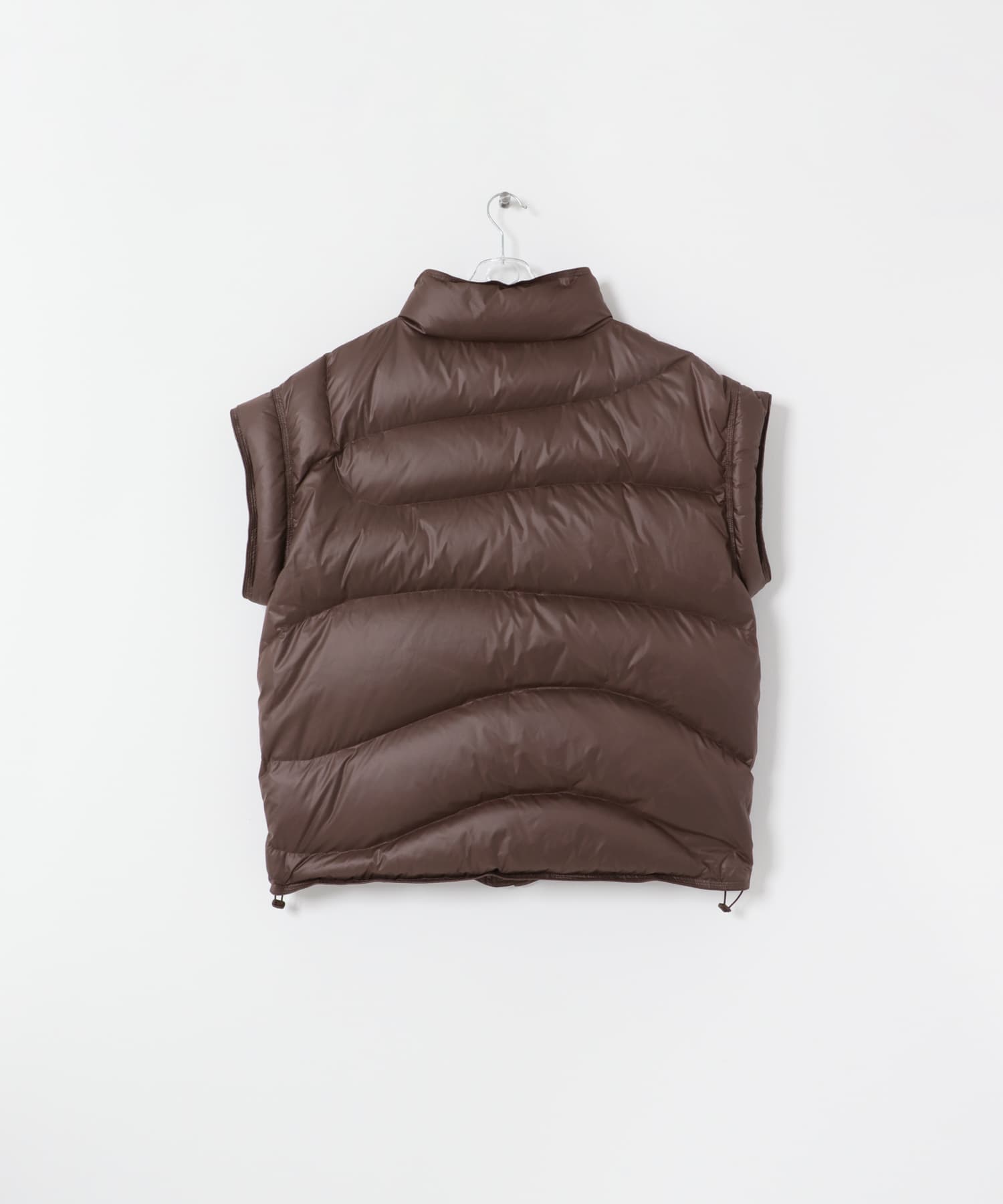 short-sleeved down vest チョコレート FREE