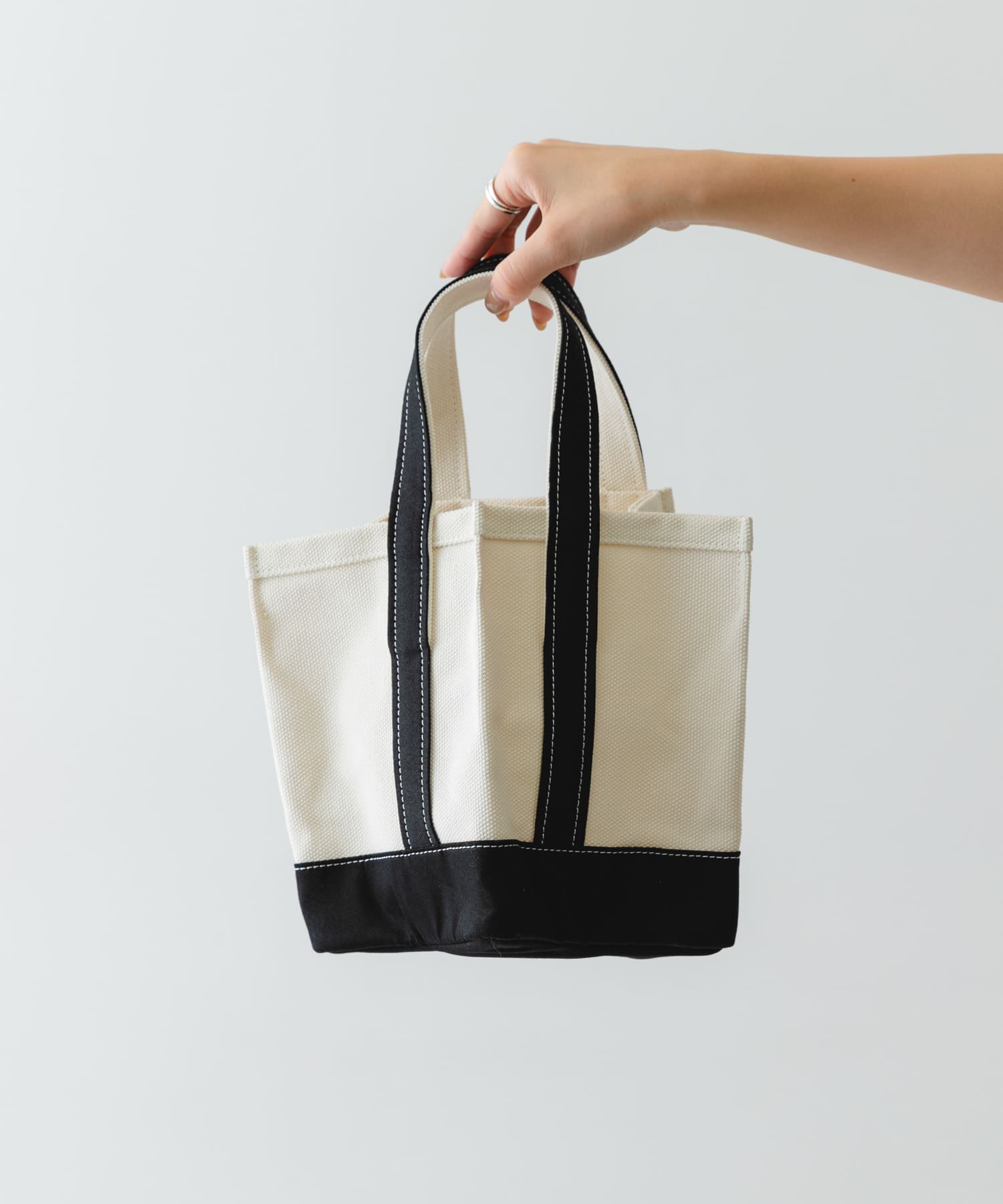 hashibami　星底キャンバスバッグ