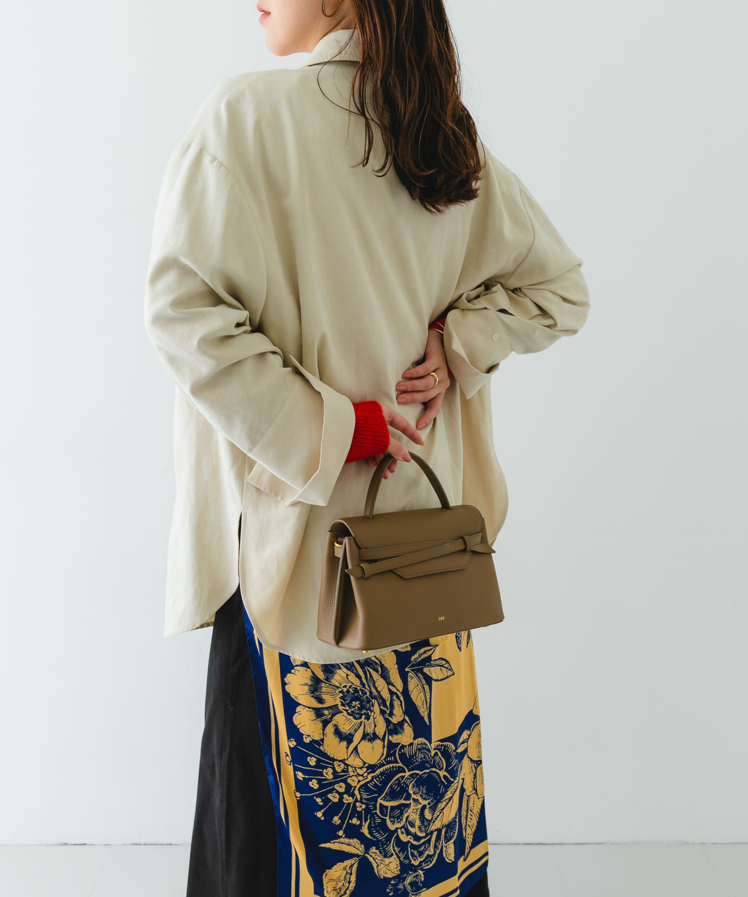 tov　MIMI M BROWN -