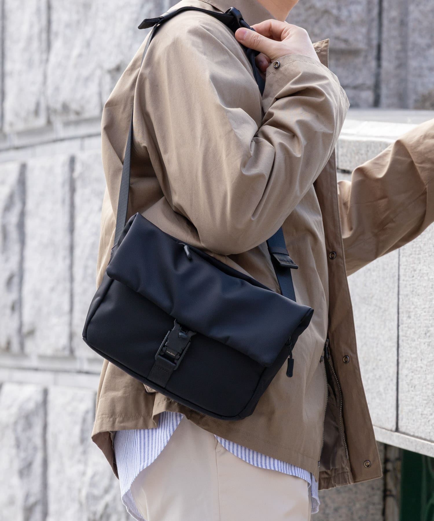 撥水フィドロックショルダーバッグ S BLACK S