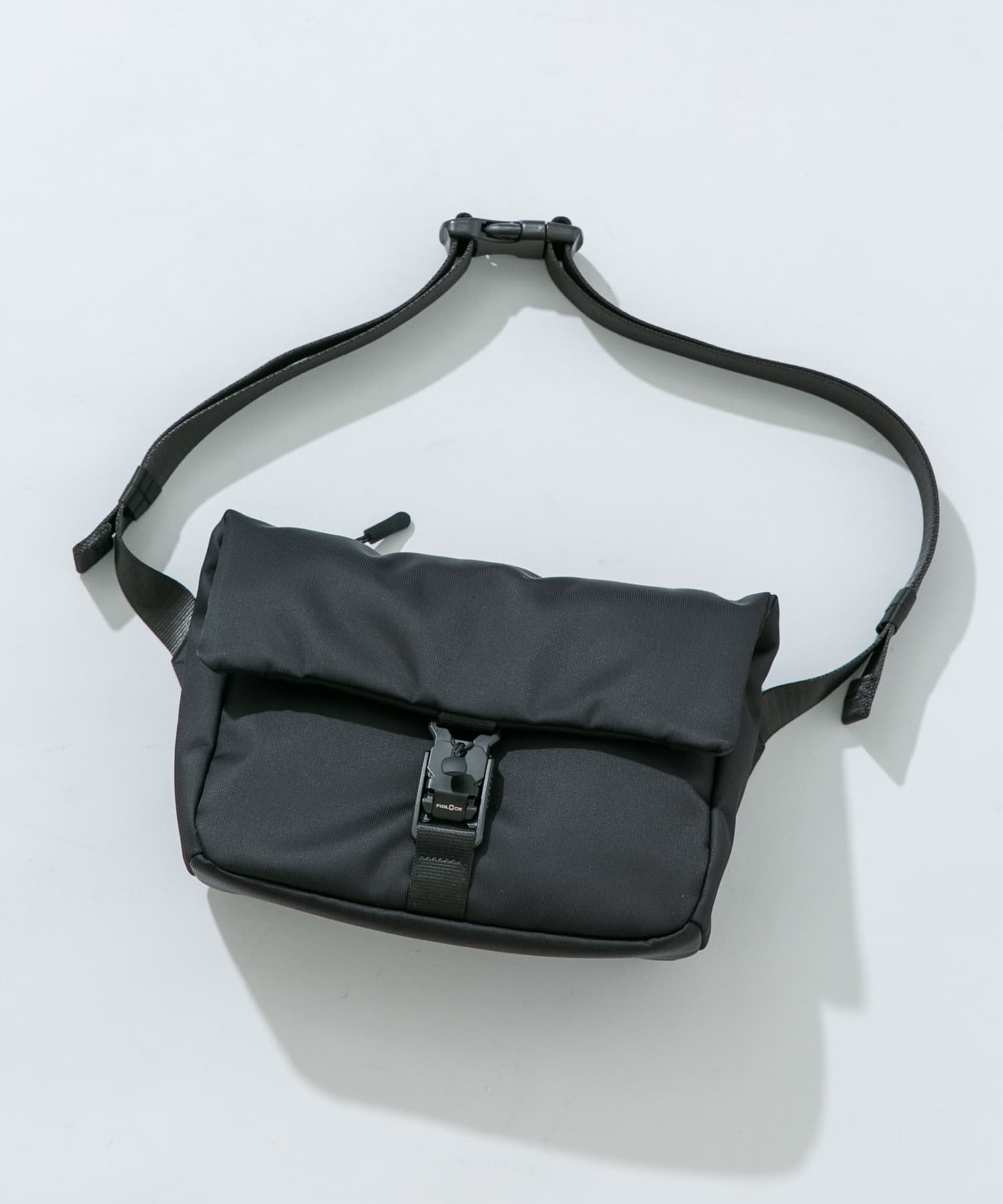 撥水フィドロックショルダーバッグ S BLACK S