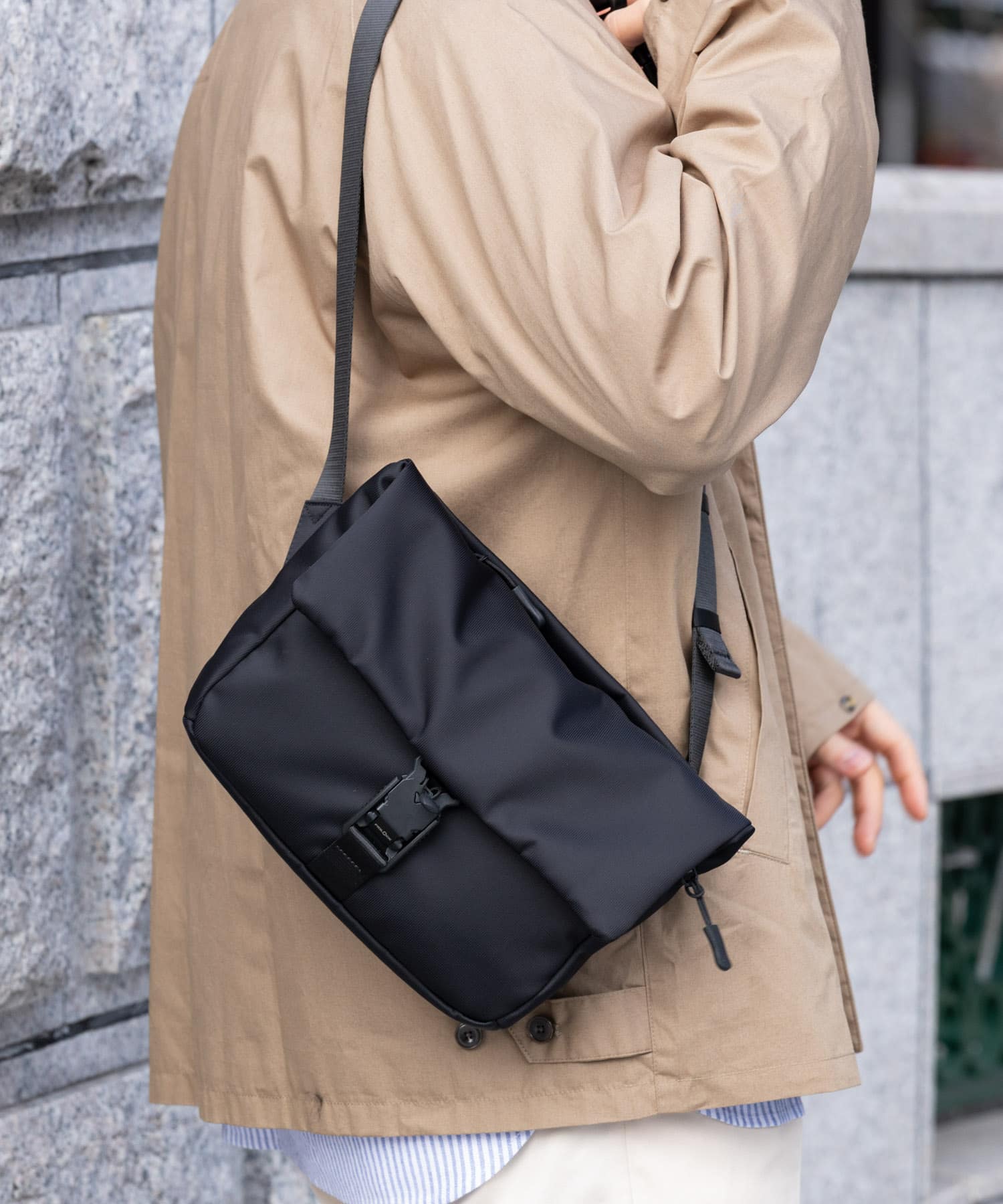 撥水フィドロックショルダーバッグ S BLACK S