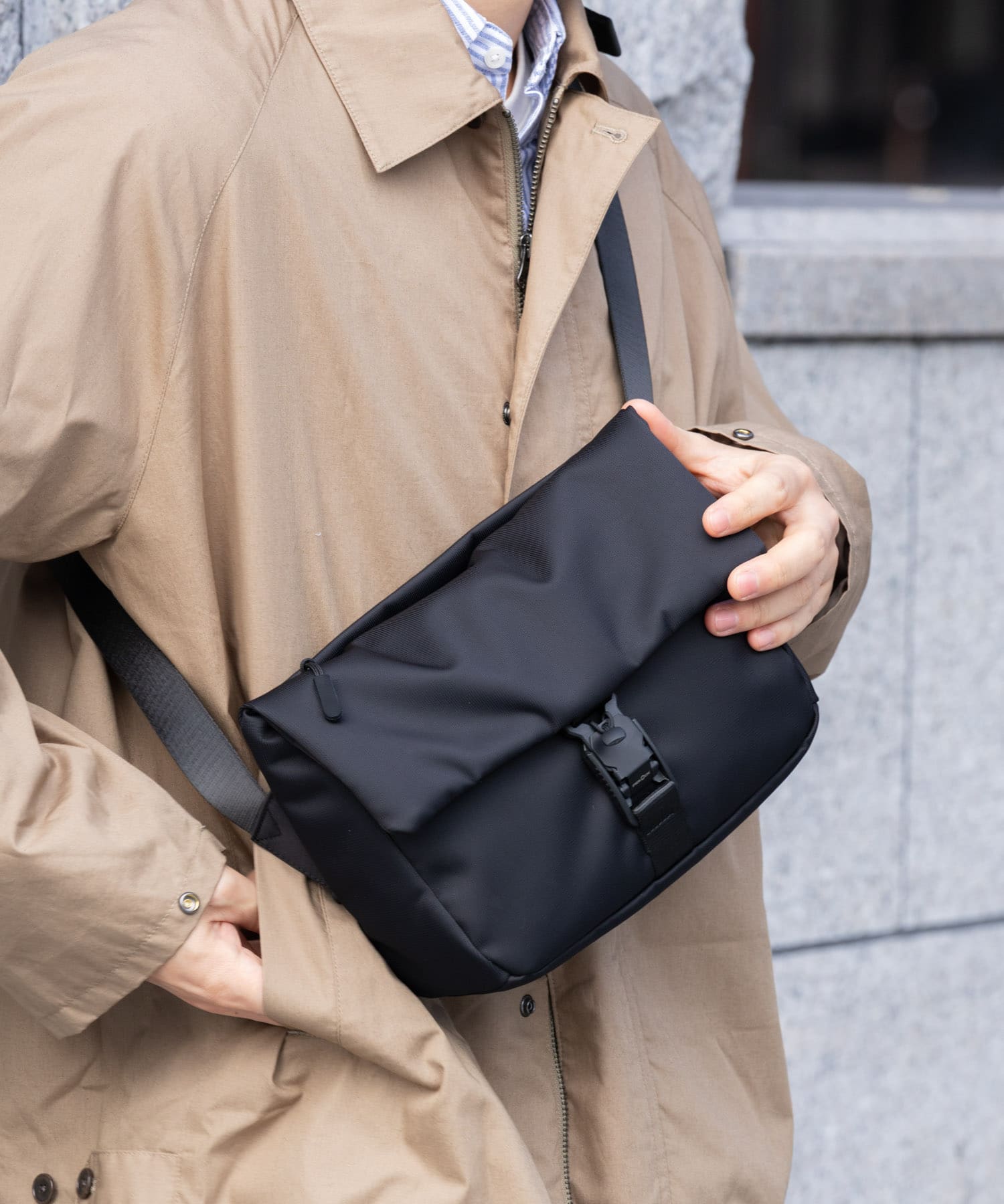 撥水フィドロックショルダーバッグ S BLACK S