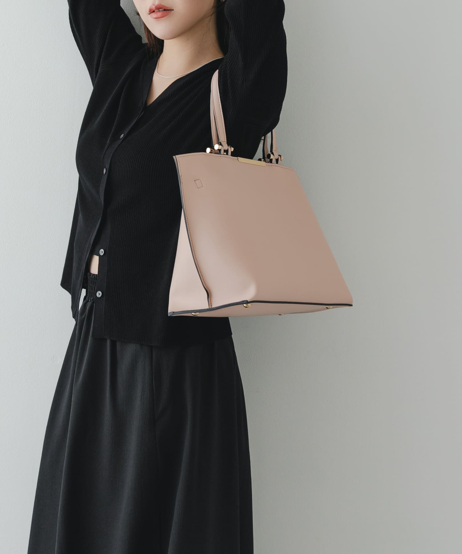 LIGHT PINK
