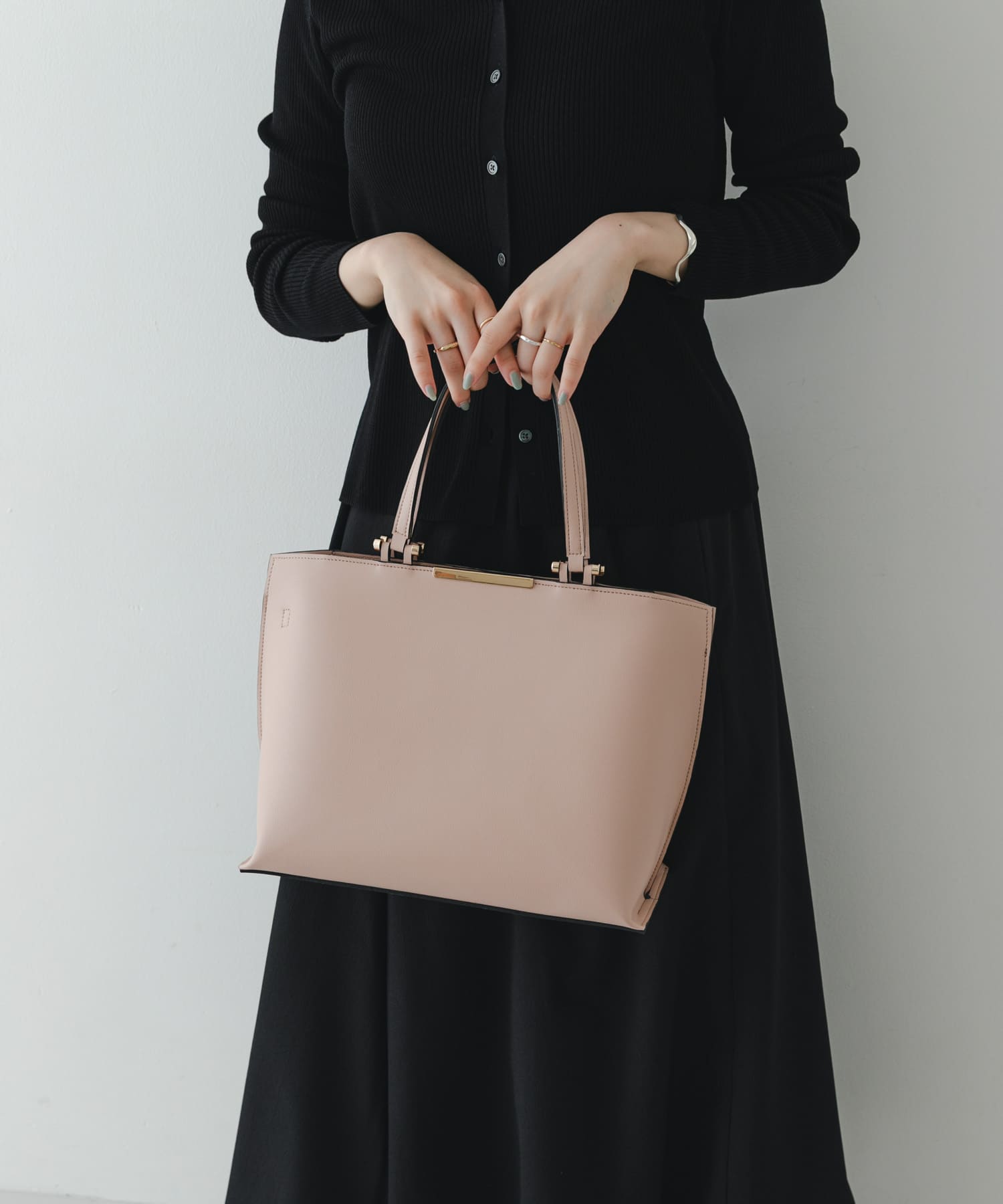 LIGHT PINK