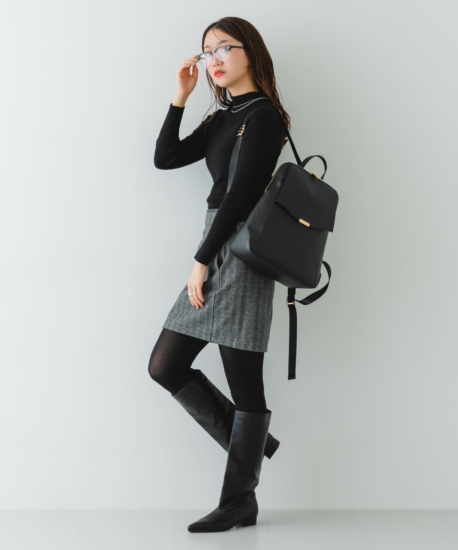 メタルフラップA4リュック BLACK One