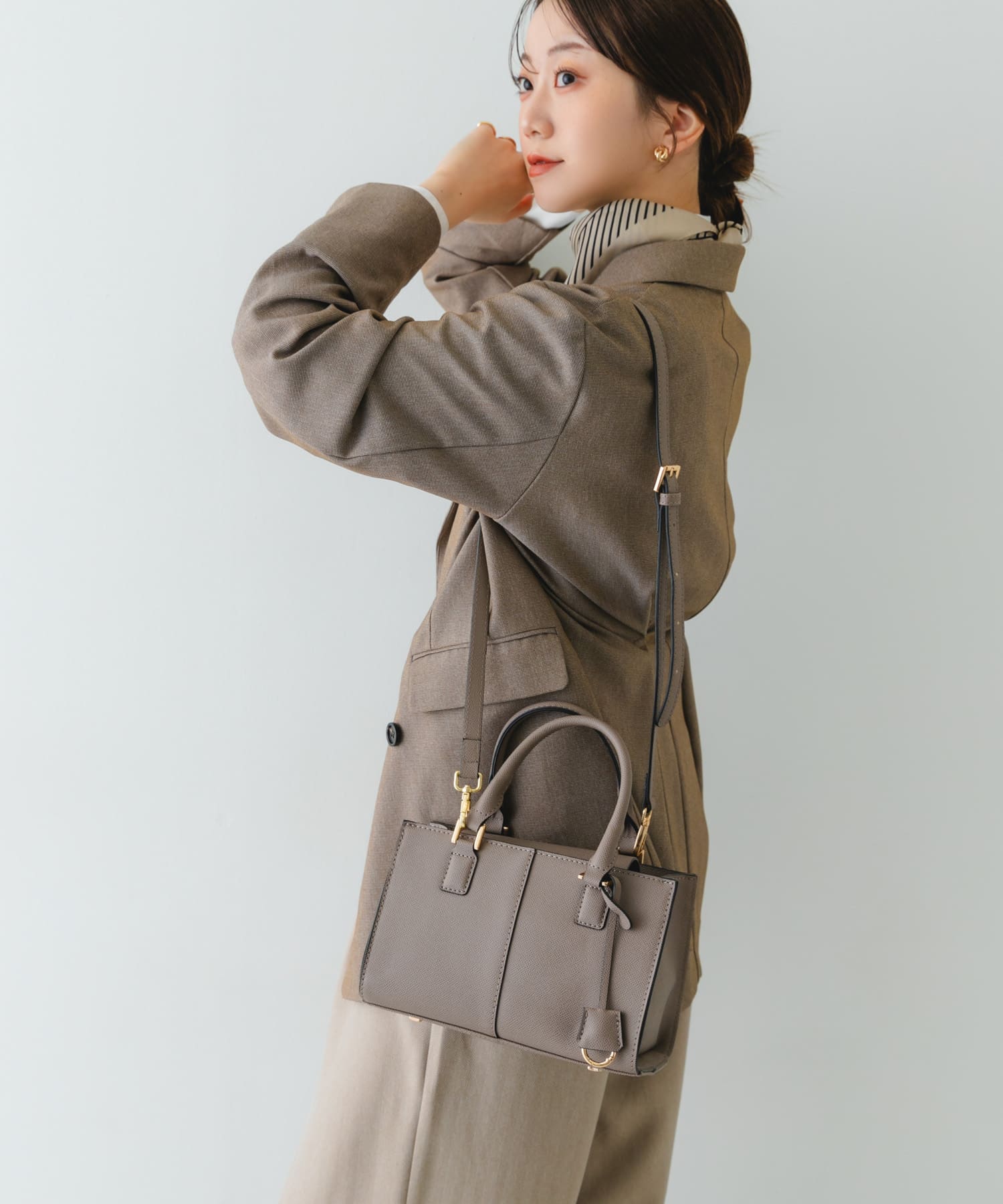 3セットチャームスクエアバッグ GREIGE One