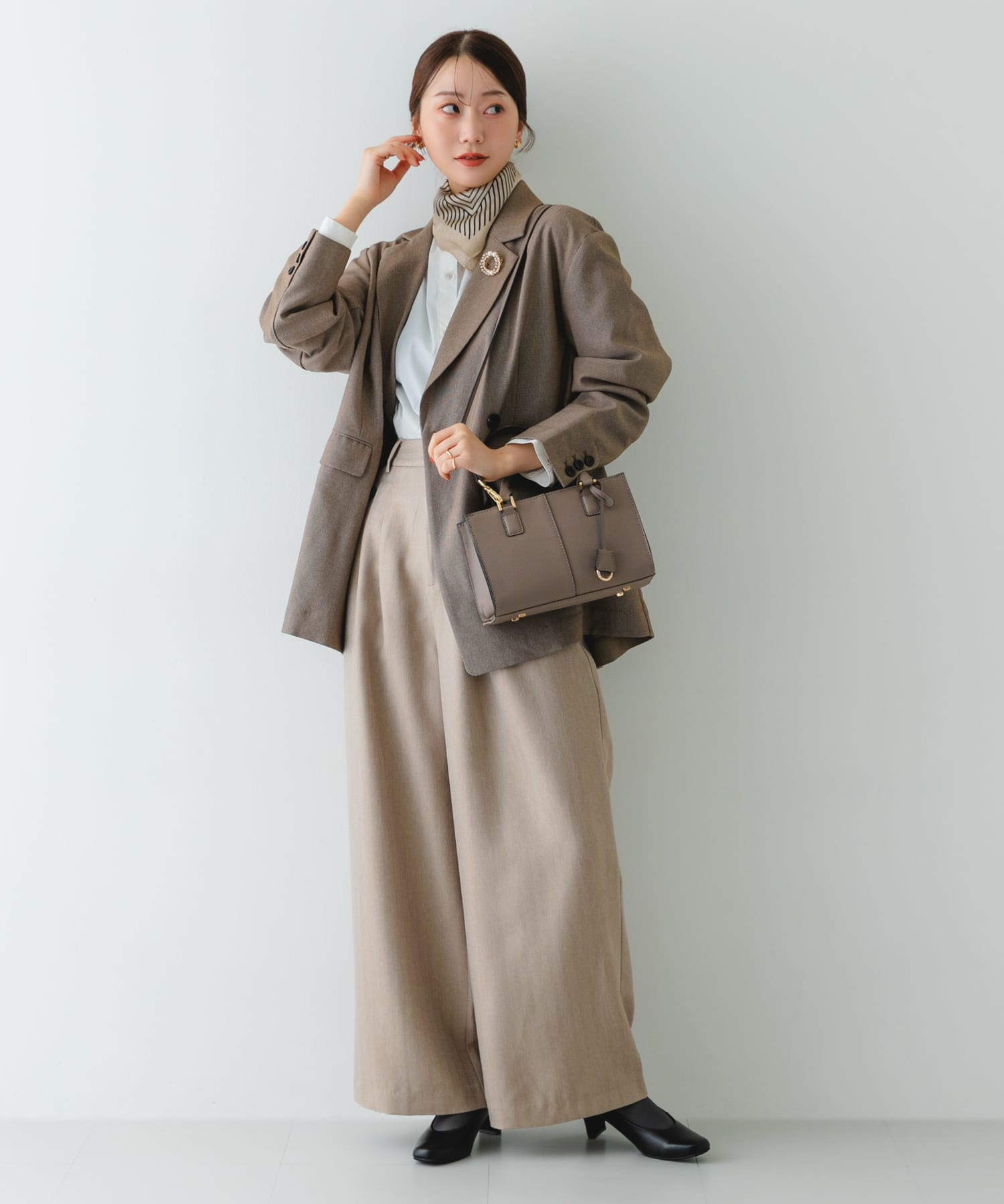 3セットチャームスクエアバッグ GREIGE One