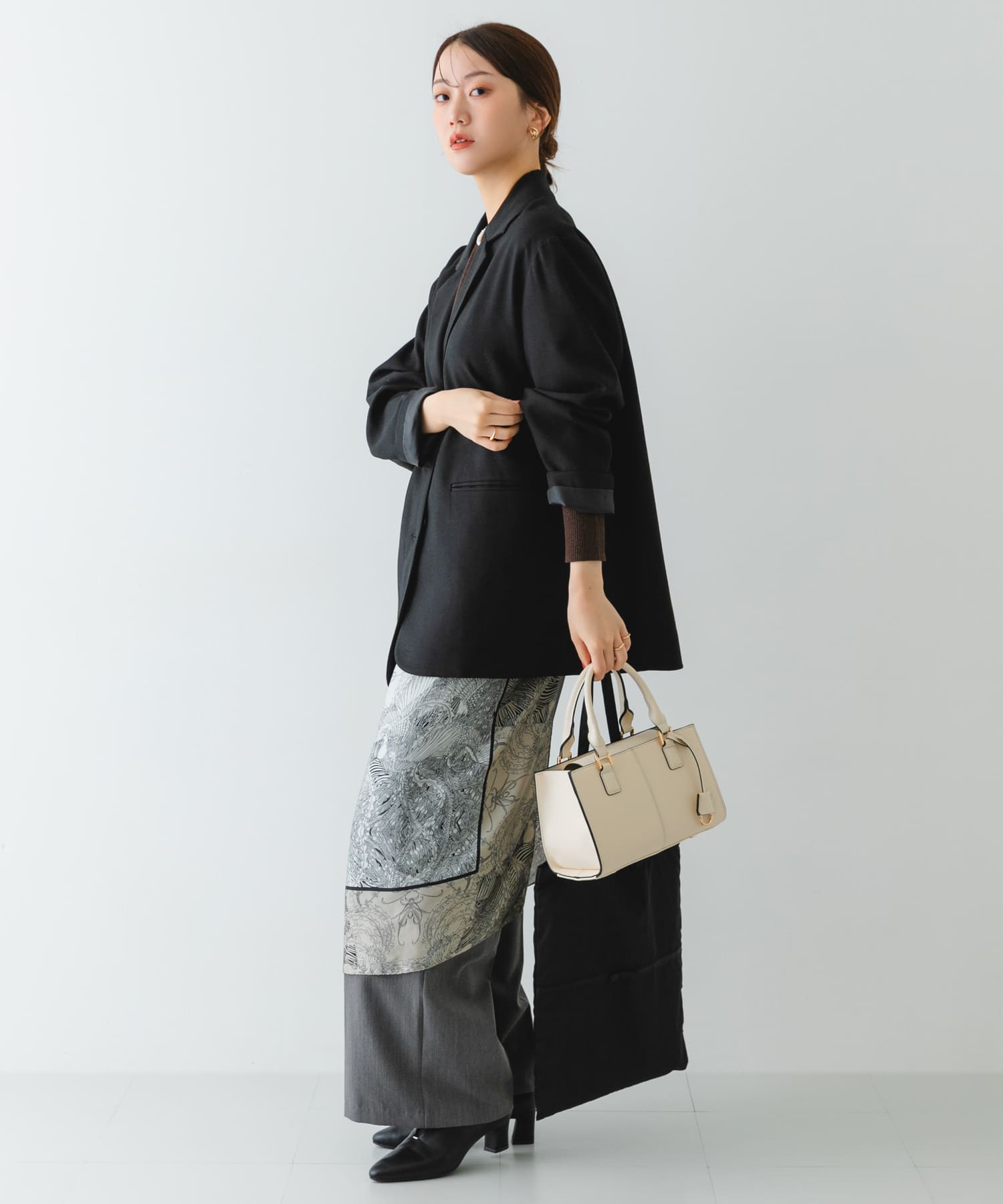 3セットチャームスクエアバッグ IVORY One