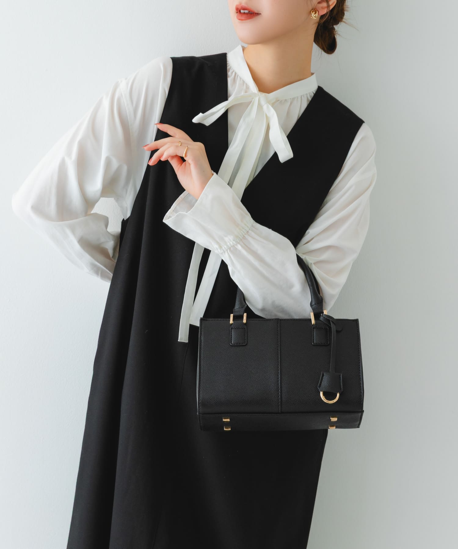 3セットチャームスクエアバッグ BLACK One