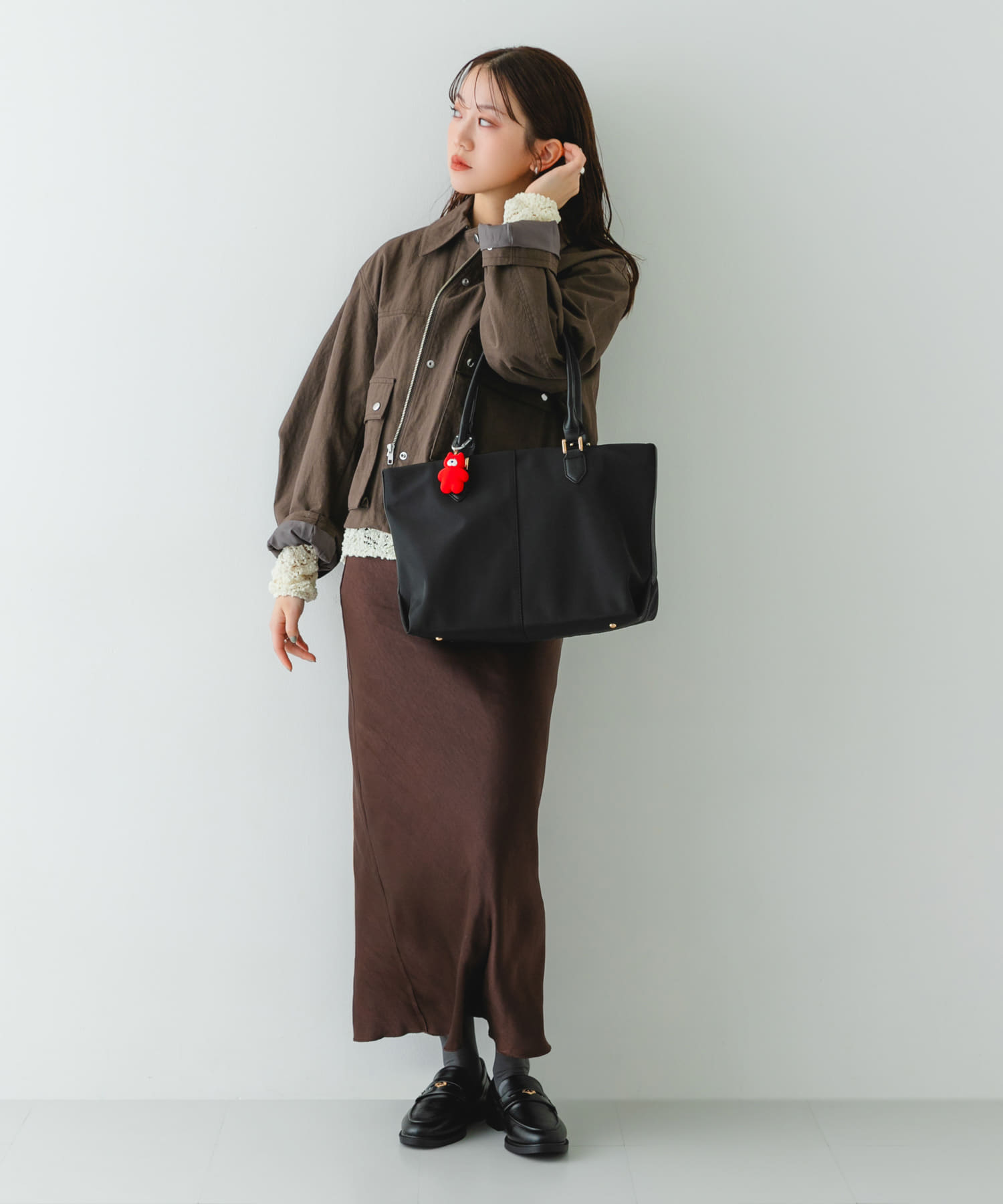 撥水ミドルトートバッグ BLKxBLK One