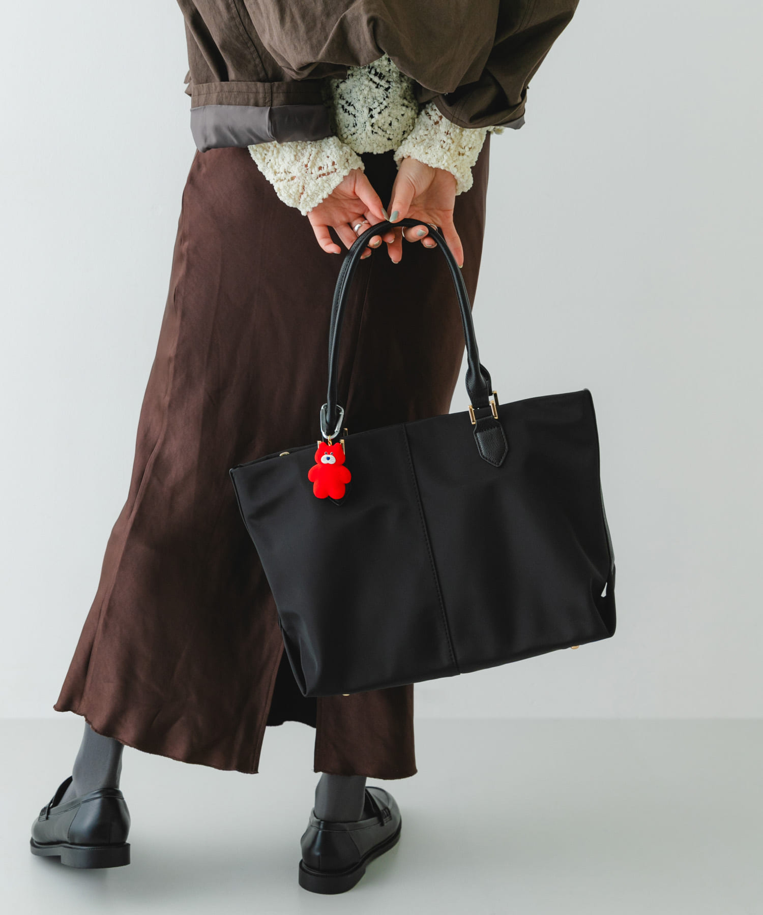 撥水ミドルトートバッグ BLKxBLK One