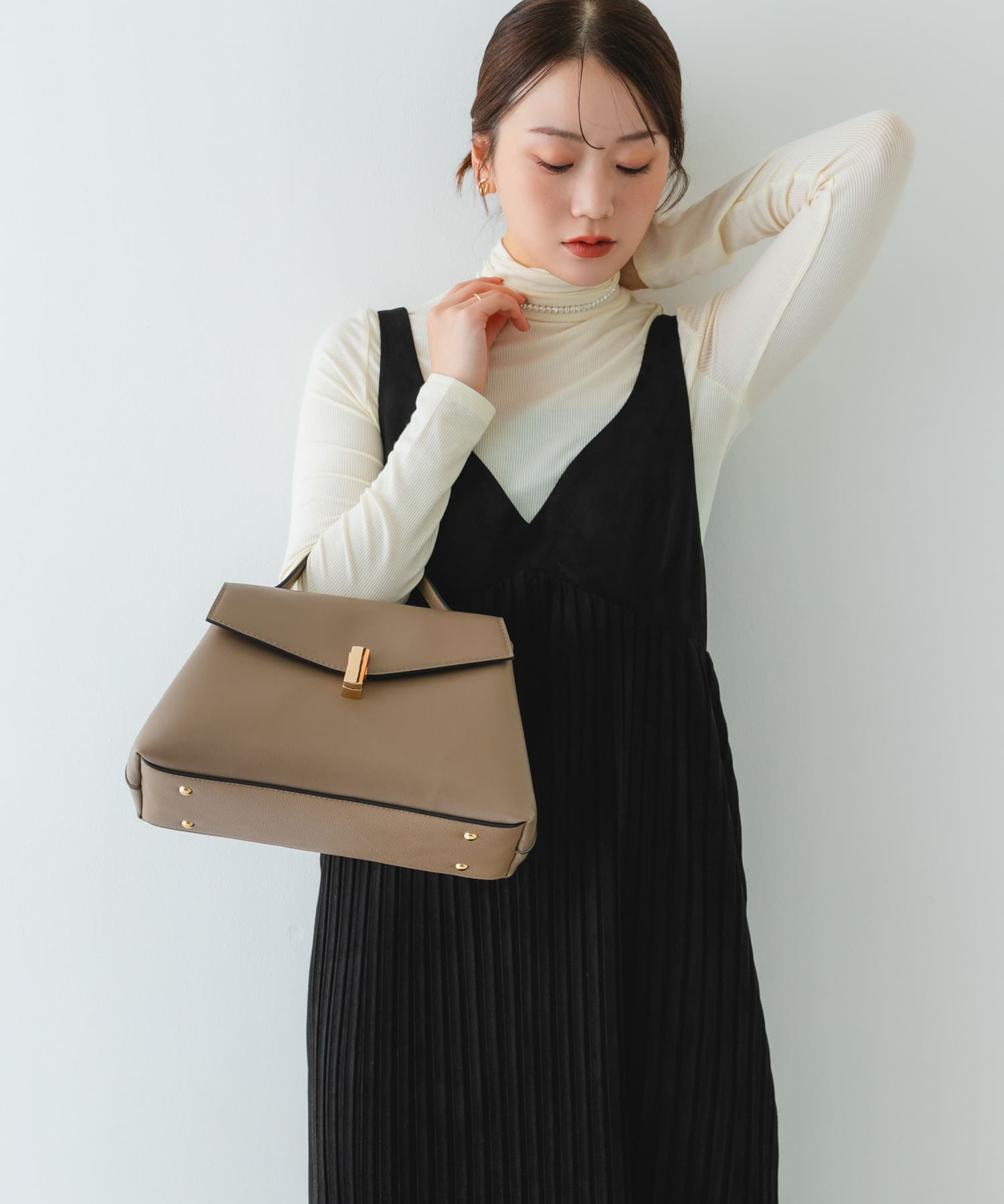 フラップワンハンドルバッグ MOCHA One