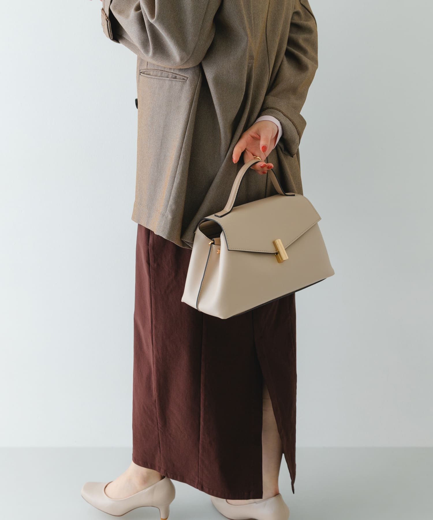 フラップワンハンドルバッグ IVORY One