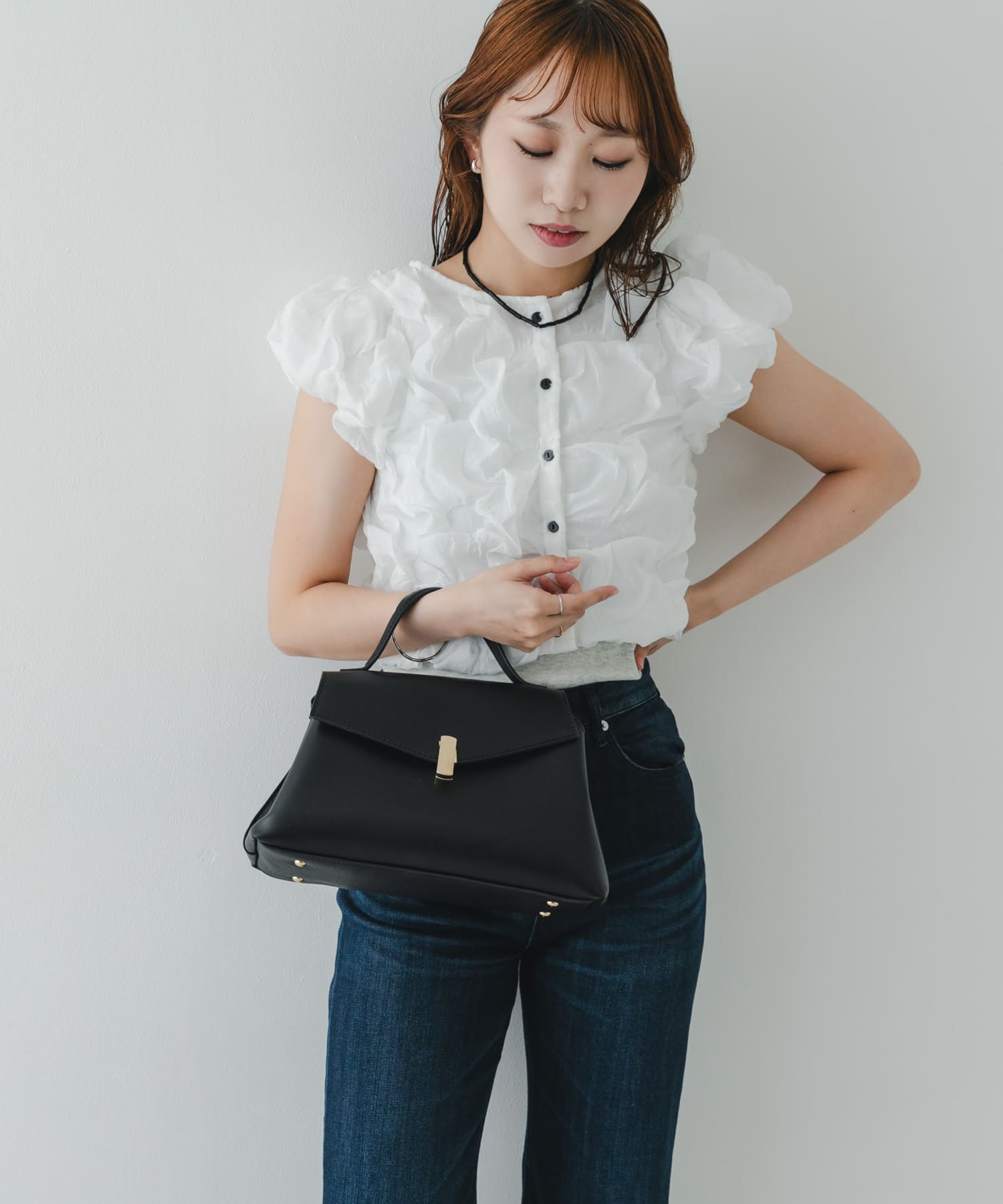 フラップワンハンドルバッグ BLACK One