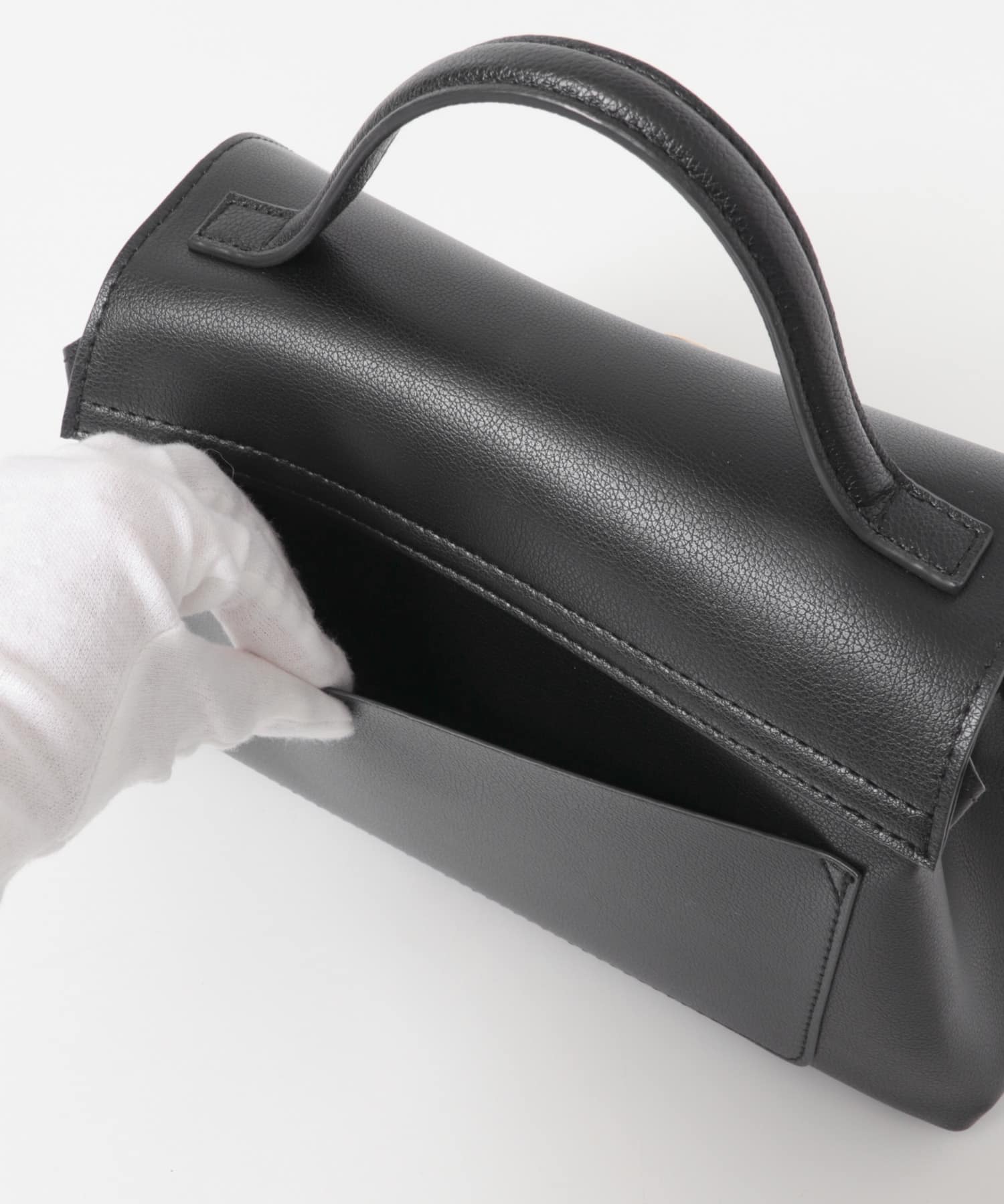 フラップワンハンドルバッグ BLACK One