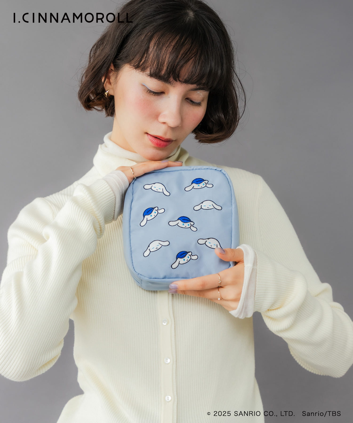 アイシナモロール スクエアポーチ LIGHT BLUE One